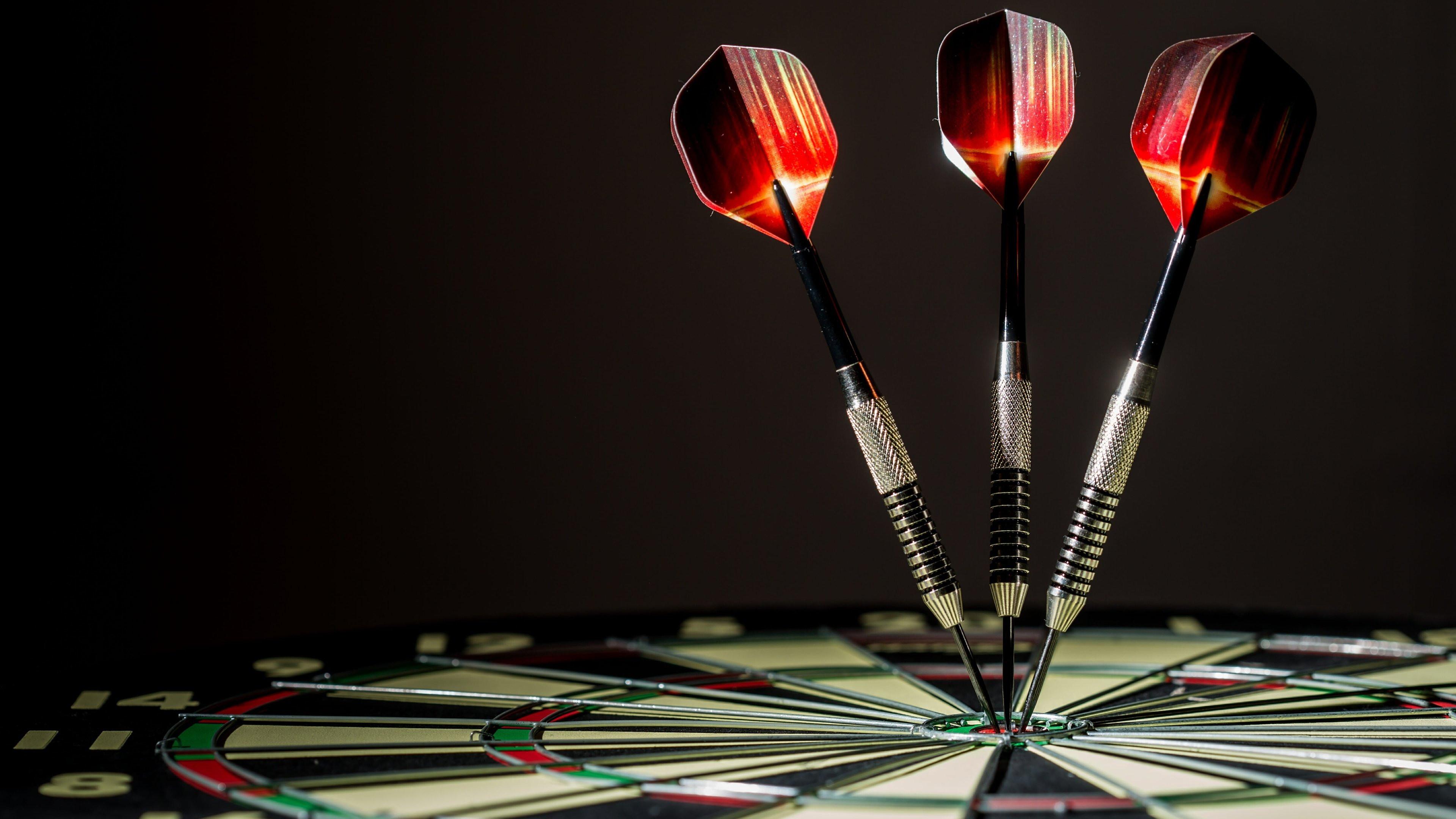 3840x2160 Four darts
