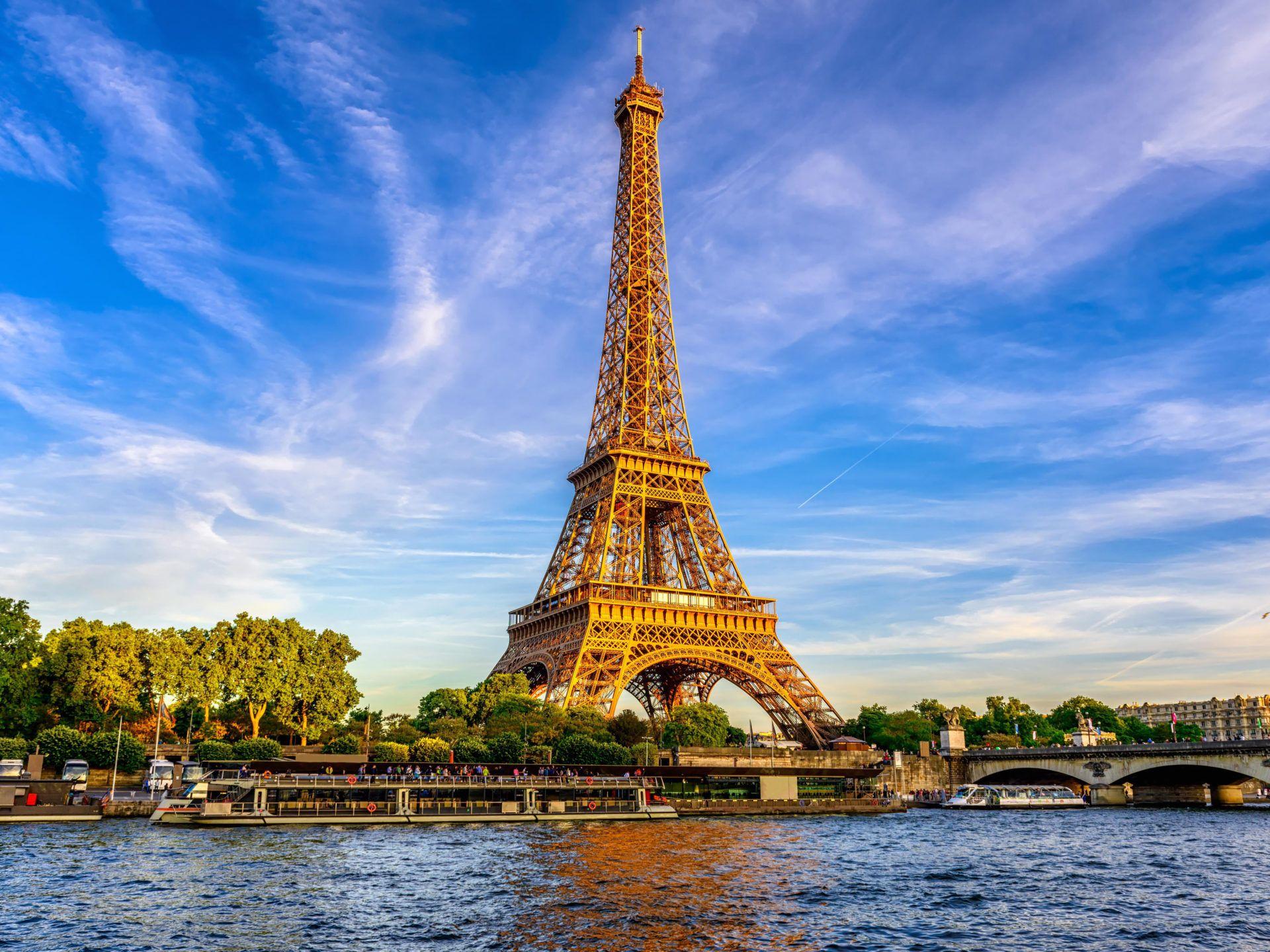 1920x1440 European Cities Eiffel Tower And River Seine Paris France 4k Ultra HD Wallpaper For Desktop Laptop Tablet Mobile Phones And Tv 5200х3250 :