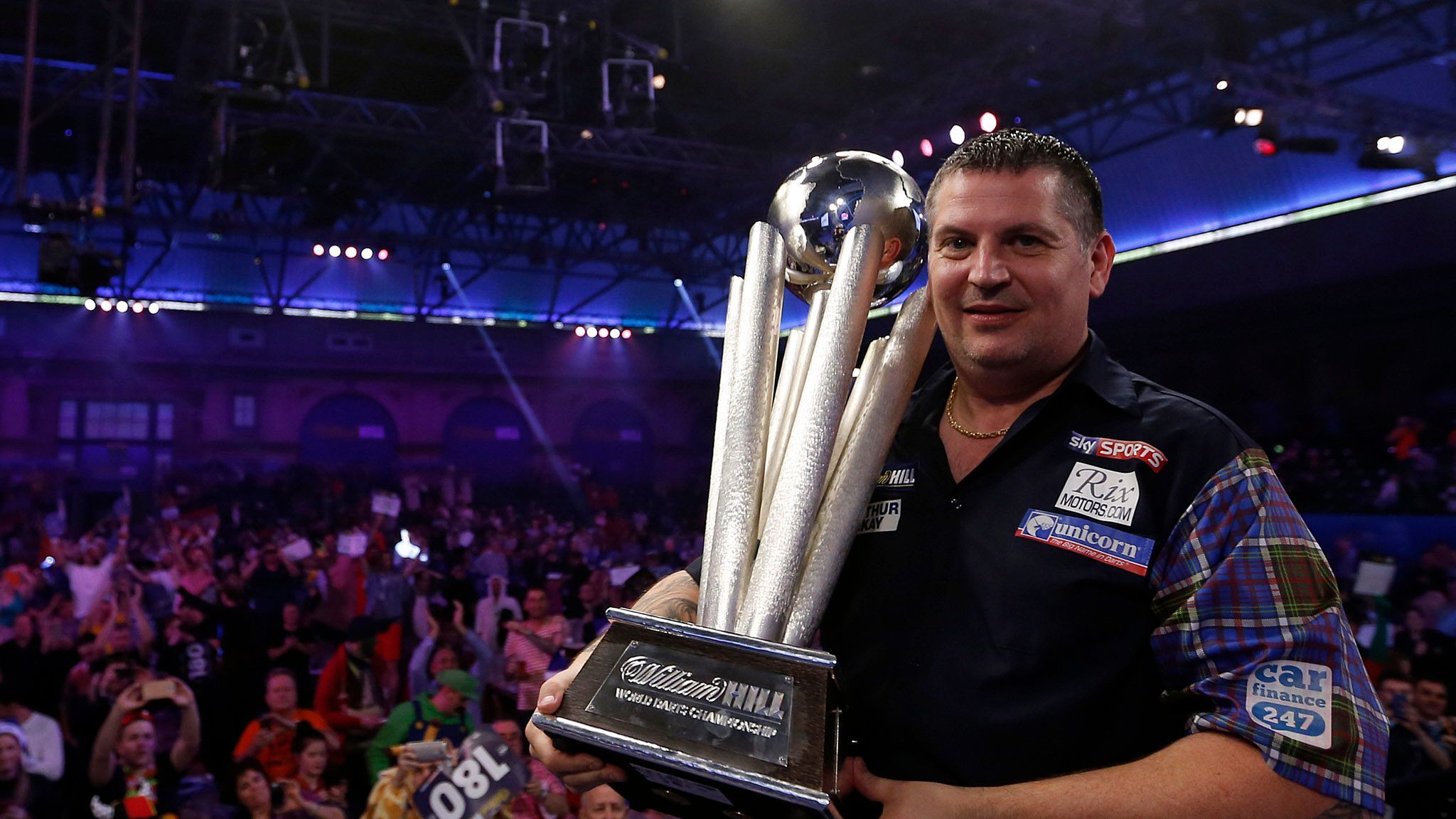 2048x1152 PDC World Darts champion Gary Anderson starts his bid for a third straight title