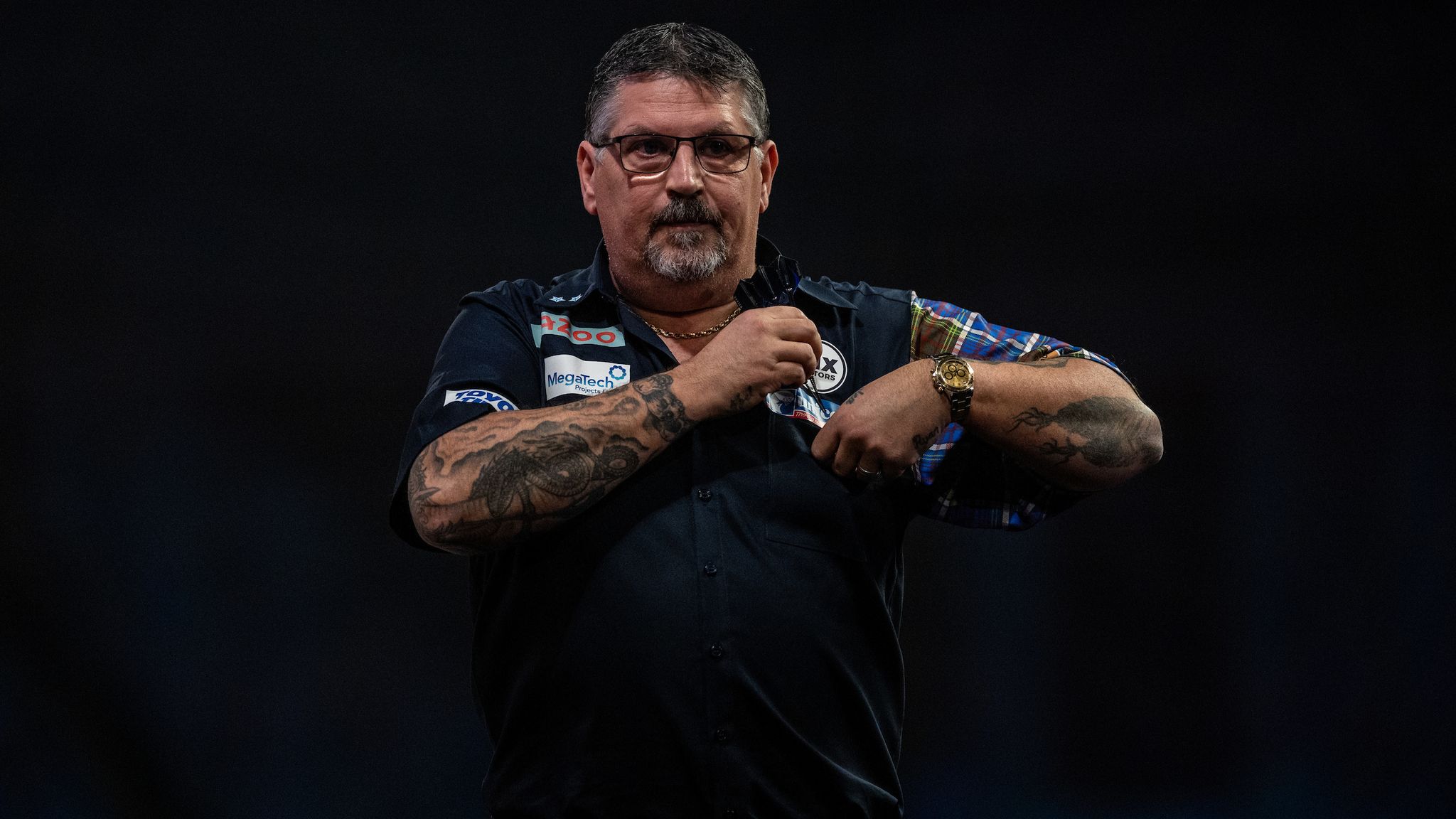 2048x1152 World Darts Championship: Gary Anderson crashes out to Chris Dobey as Alan Soutar and Jose de Sousa produce huge comebacks