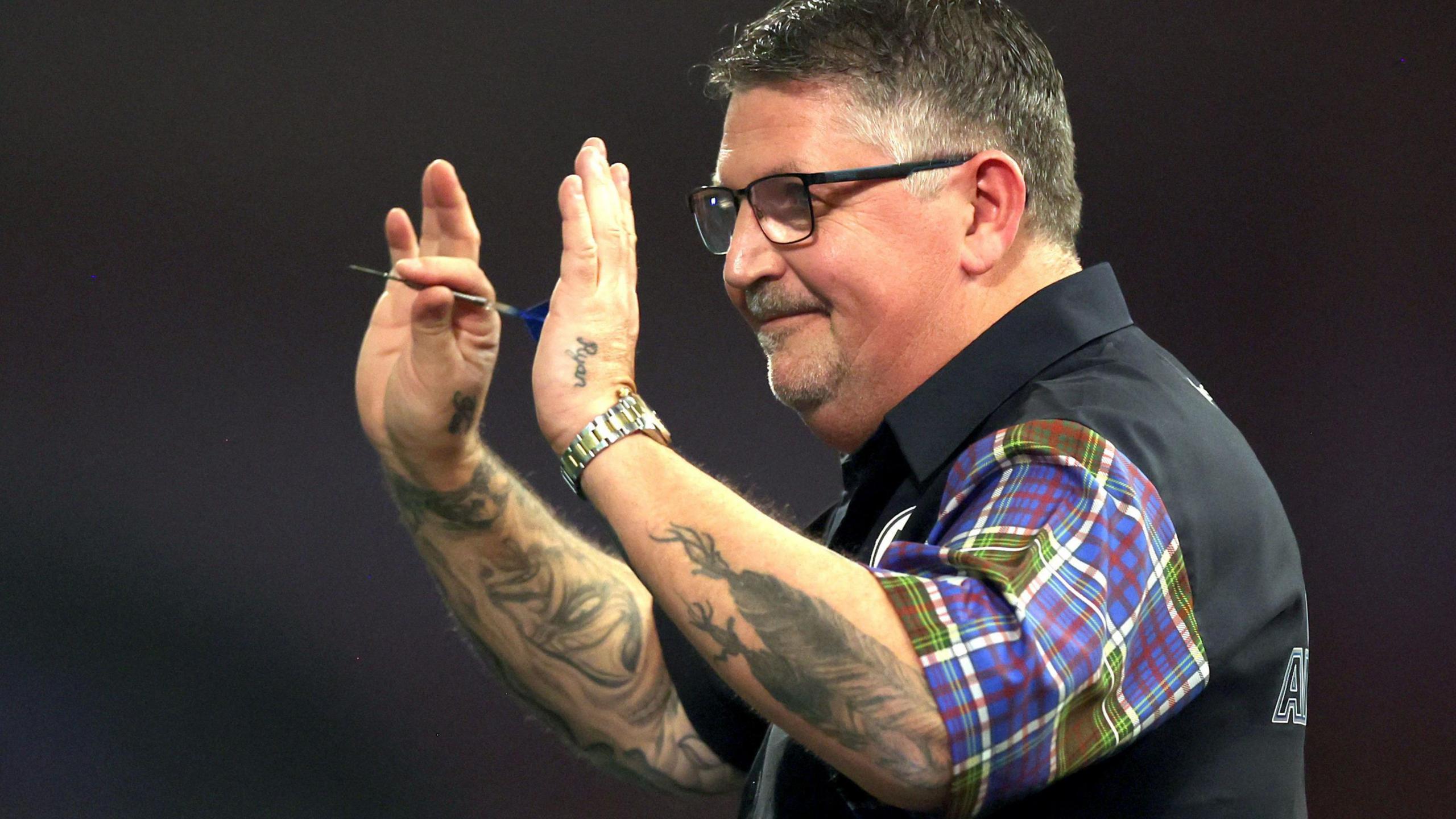 2560x1440 World Darts Championship 2026 results: Gary Anderson beats Michael van Gerwen to reach last eight