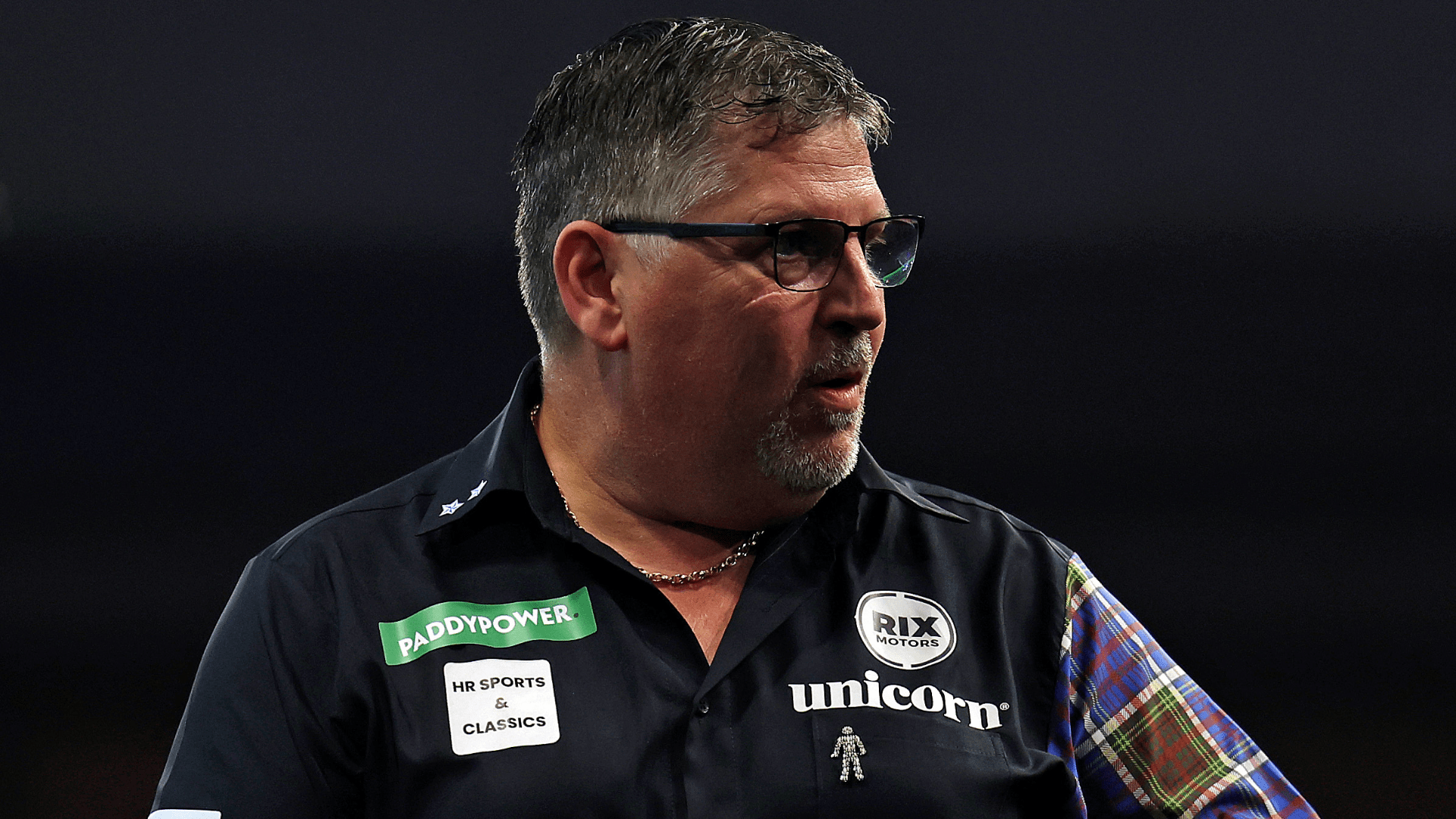 1920x1080 Cheeky little.' Anderson takes shot at Adam Hunt over 'mind games' during World Darts Championship clash