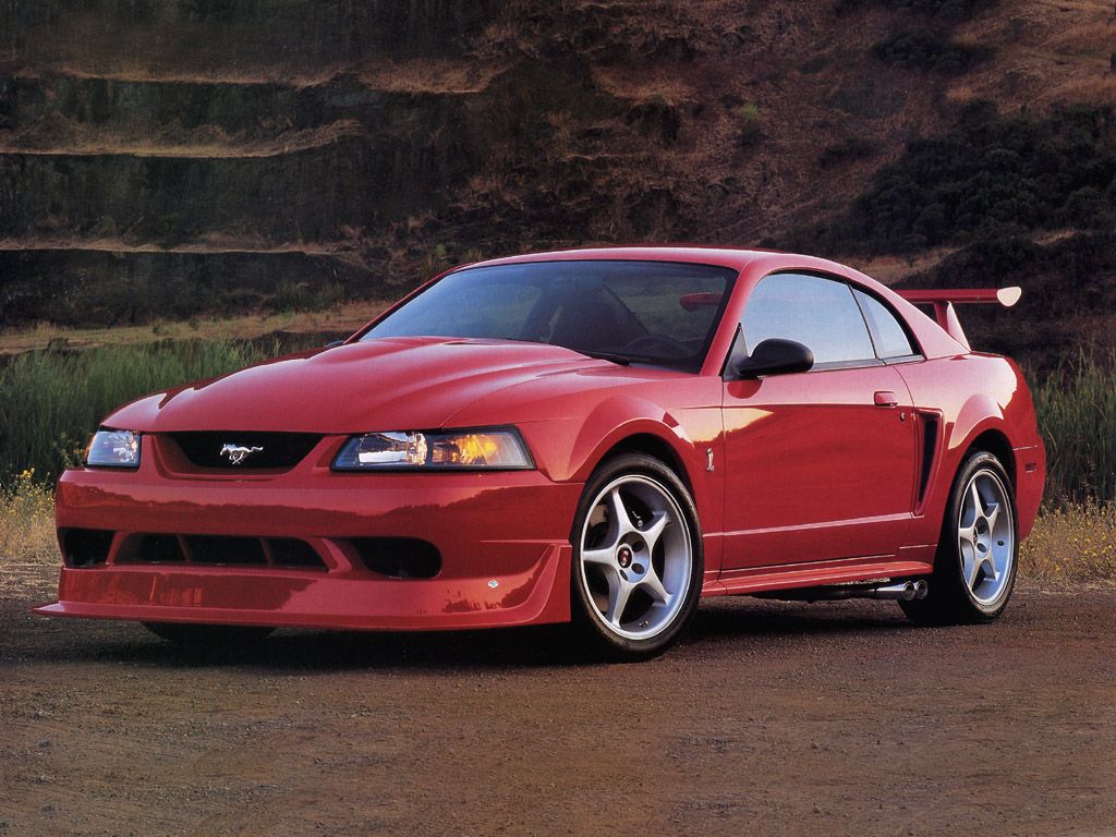 1024x768 Ford mustang