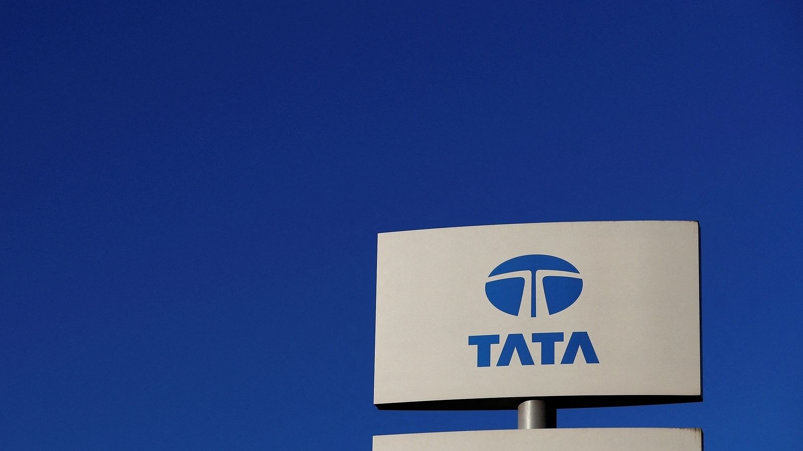 1600x900 Tata to Add Up to 000 Workers at iPhone Parts Plant. Mobile News (HT Tech)