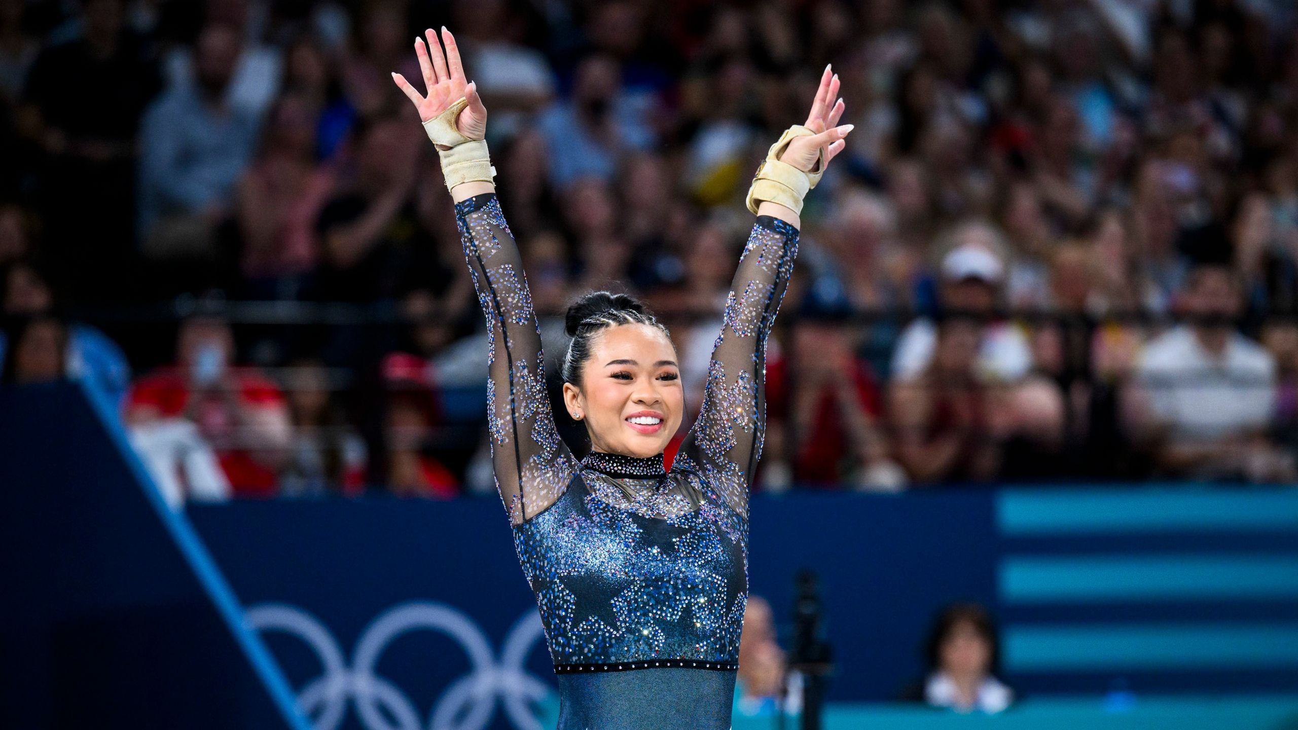 2560x1440 Gymnast Suni Lee Competed At The 2024 Olympics With Drugstore Press On Nails