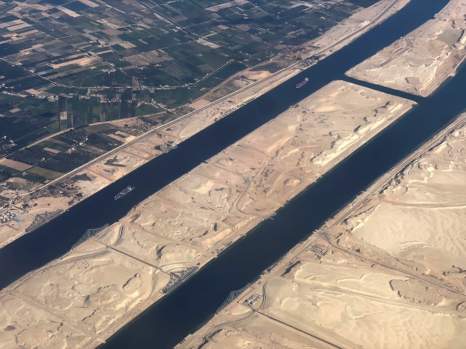 1920x1440 Egypt's Suez Canal revenues rise 14% as Red Sea tensions ease