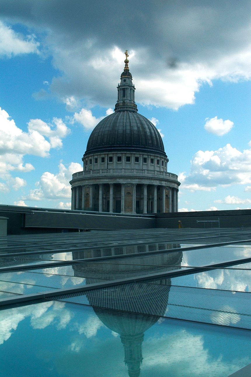 860x1290 London Stock Exchange