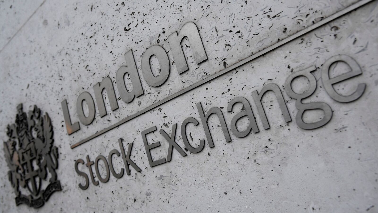 1600x900 To Beat Back New York, London Seeks to Tap Pension Pot