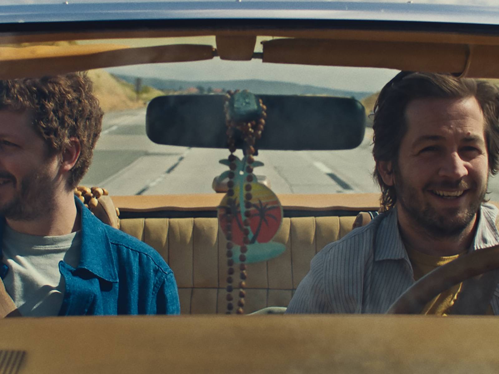 1600x1200 Sacramento Review: Charming Yet Oddly Paced Buddy Road Trip Comedy Left Me Loving Michael Cera Even More Than Before
