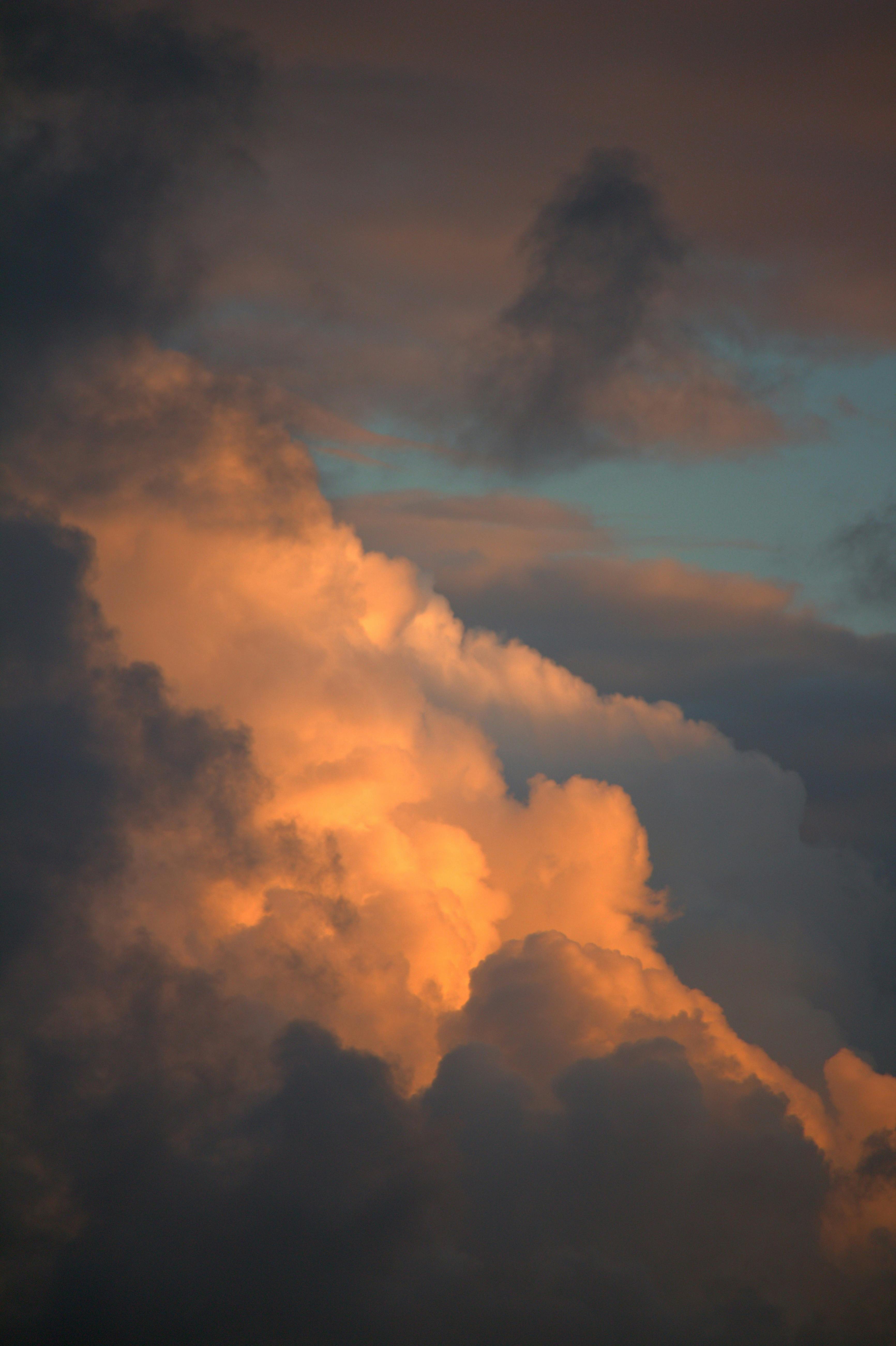 3465x5202 Cumulonimbus Cloud at Sunrise · Free