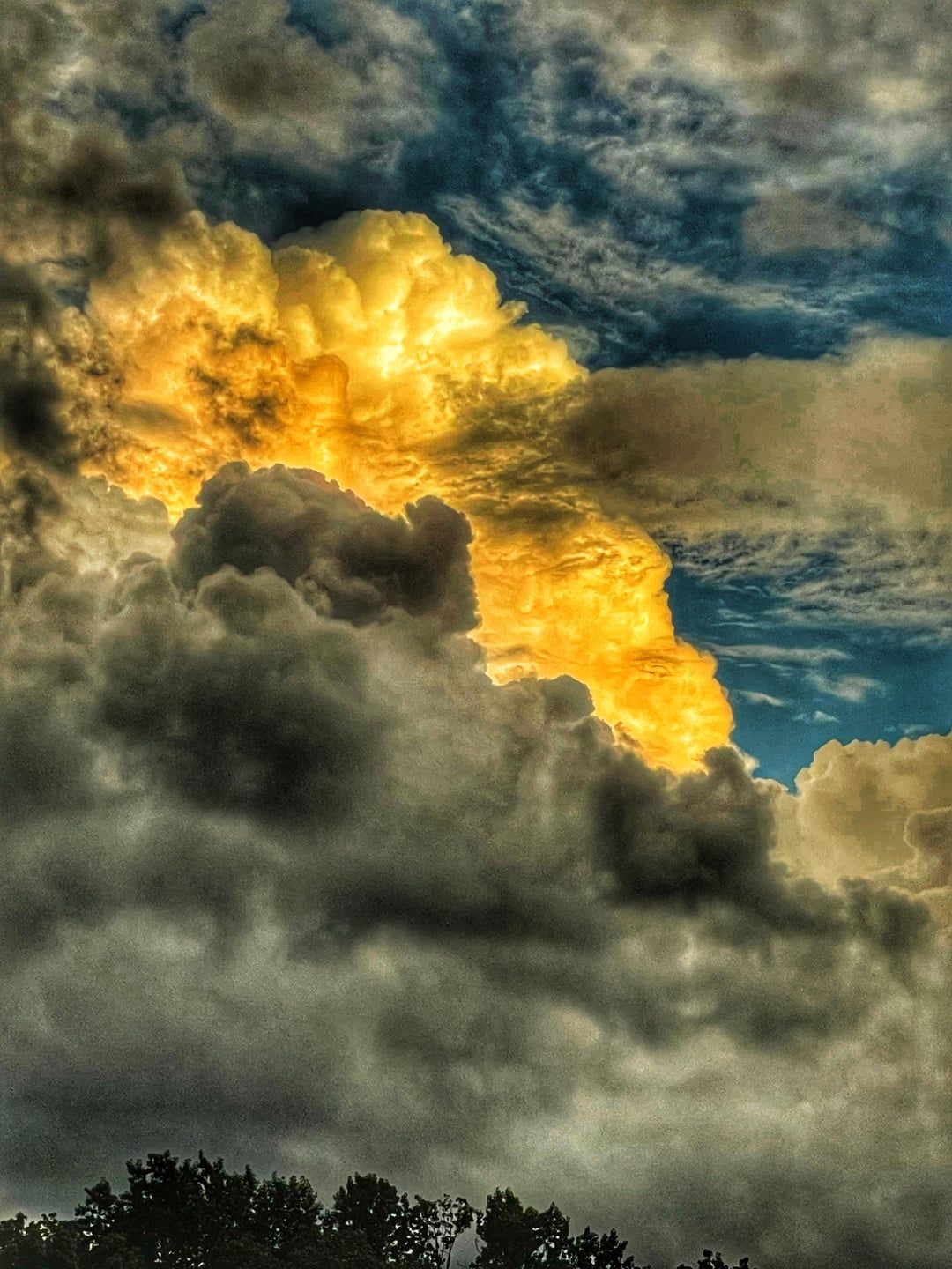 1080x1440 Cumulonimbus cloud kissed by the sun during sunset in Georgia. Also one of my favorite photo