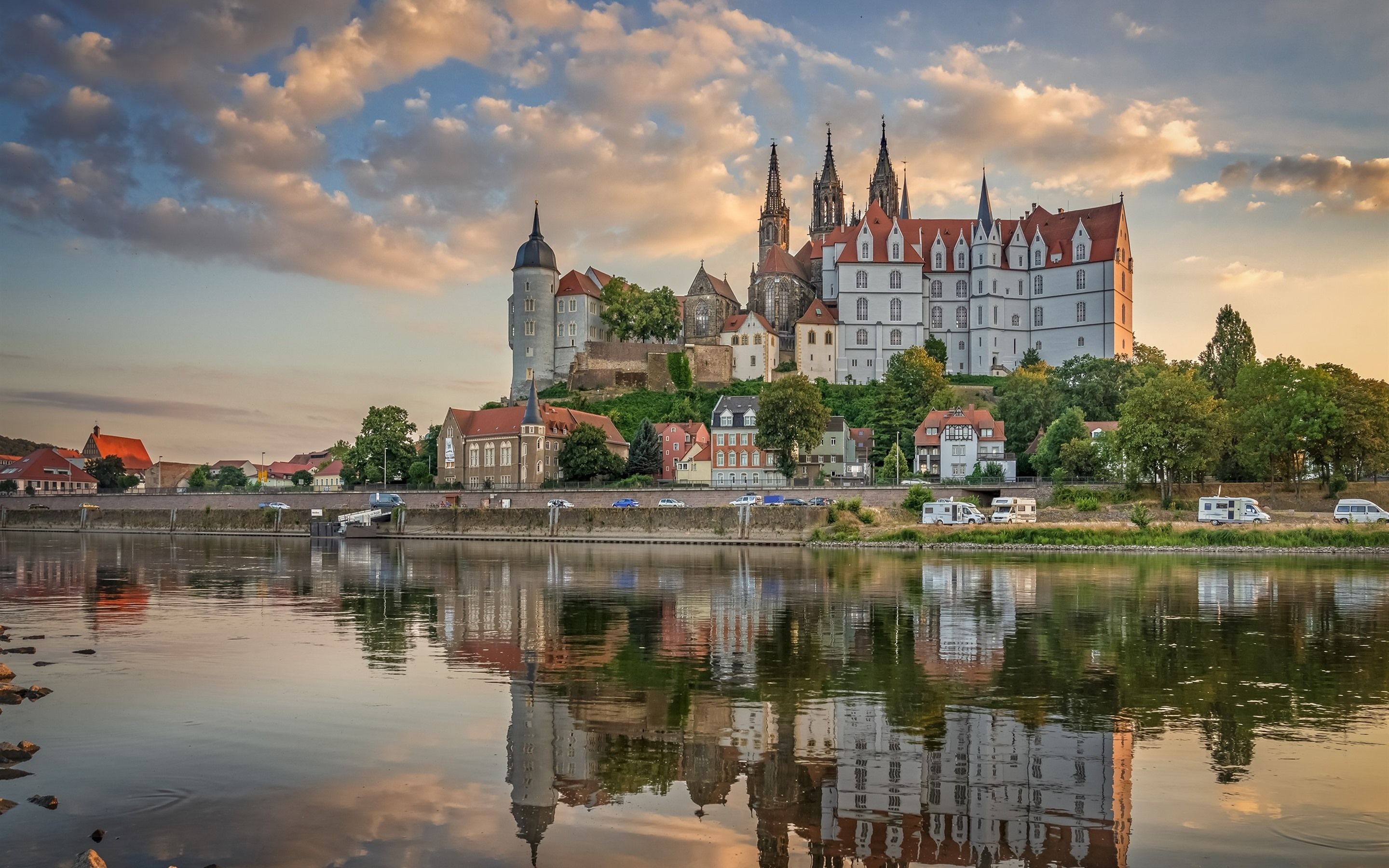 2880x1800 Saxony Wallpaper