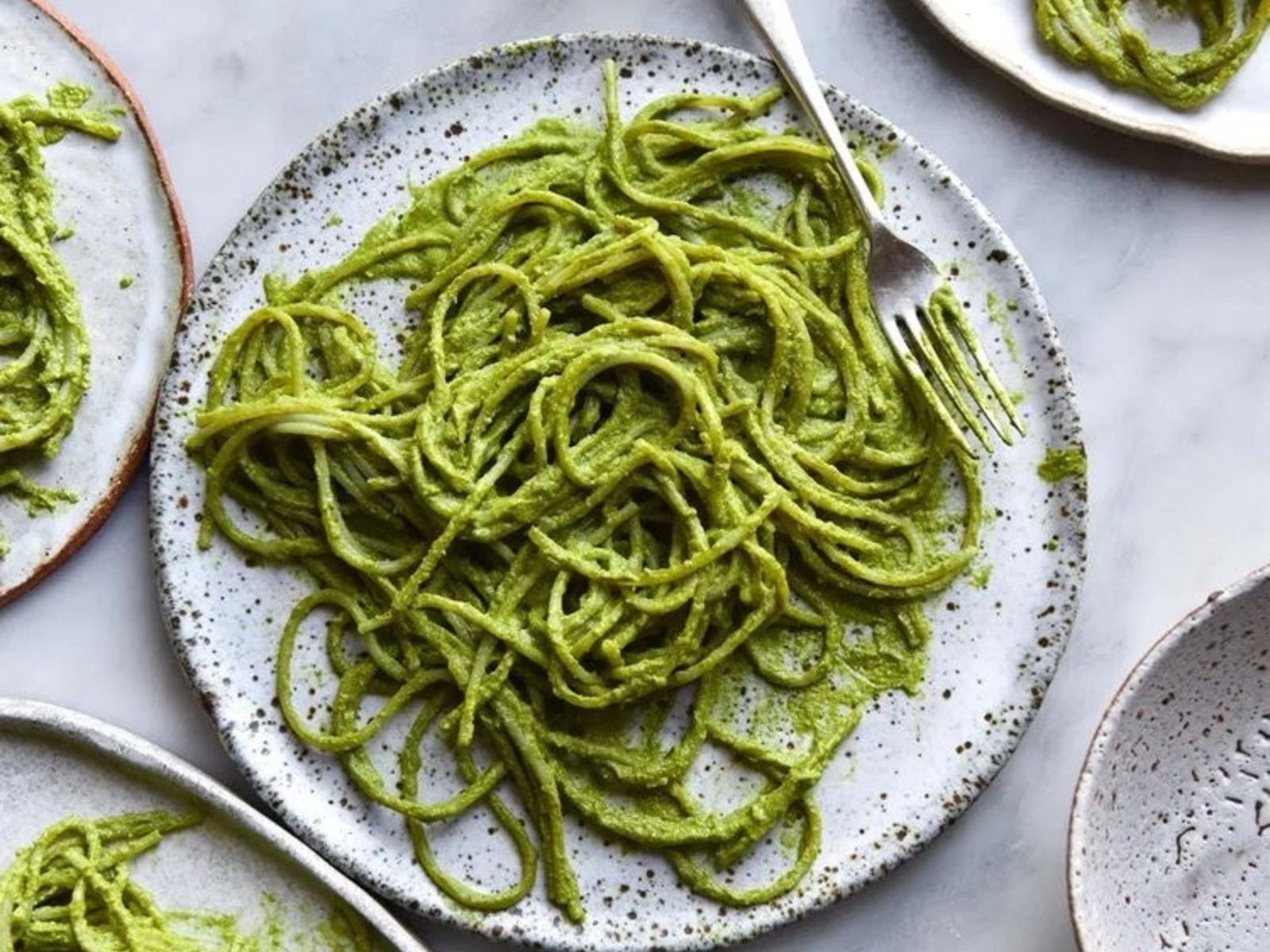 1600x1200 Basil and Olive Oil Pesto