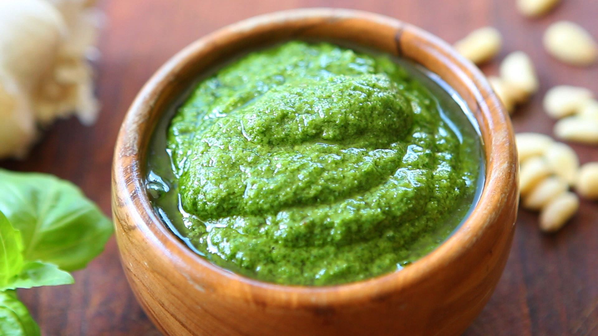 1920x1080 Homemade Italian Basil pesto recipe
