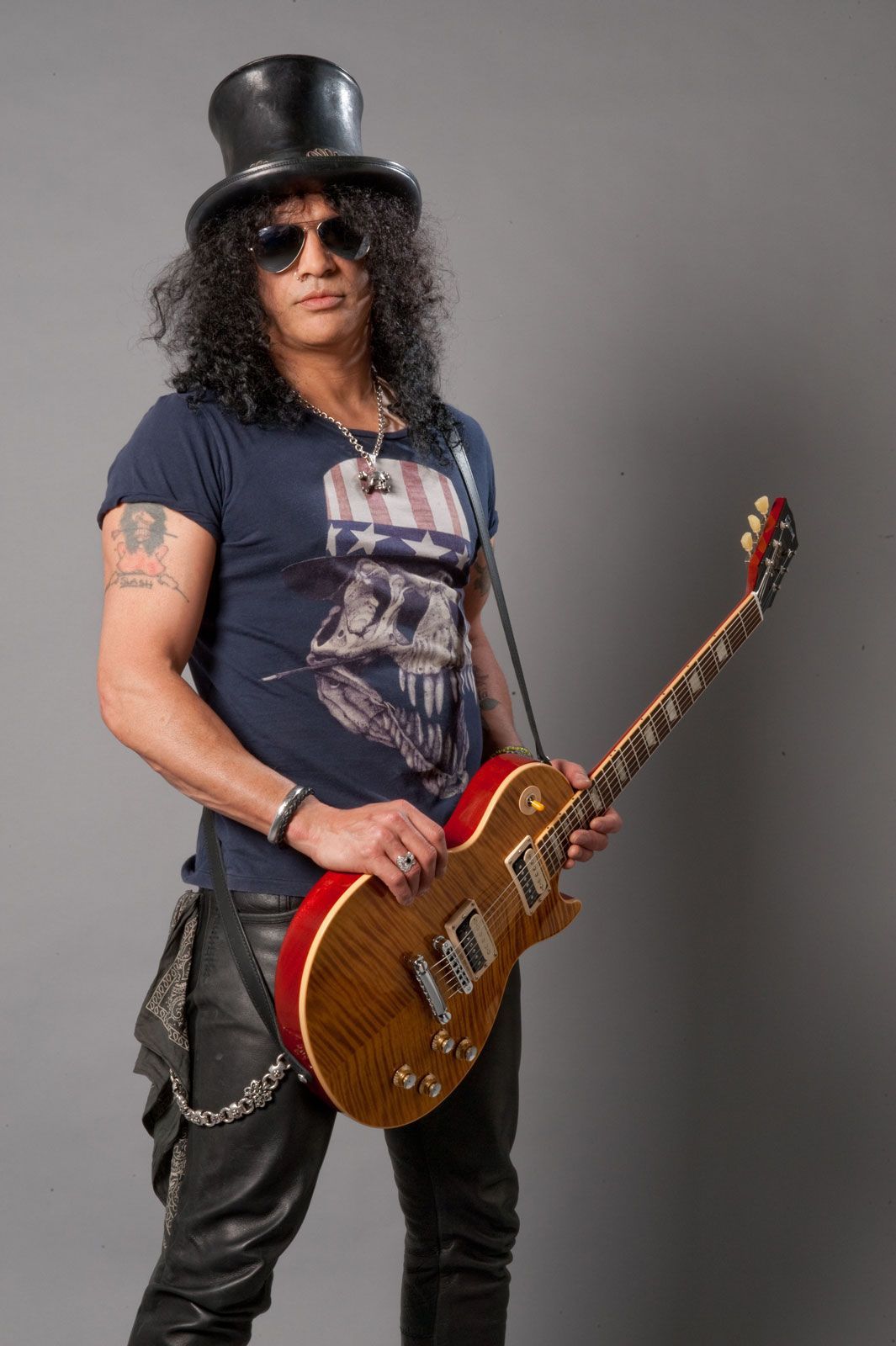 1065x1600 Slash. Guitarist, Guns N' Roses, Gibson, Biography, Velvet Revolver, & Facts