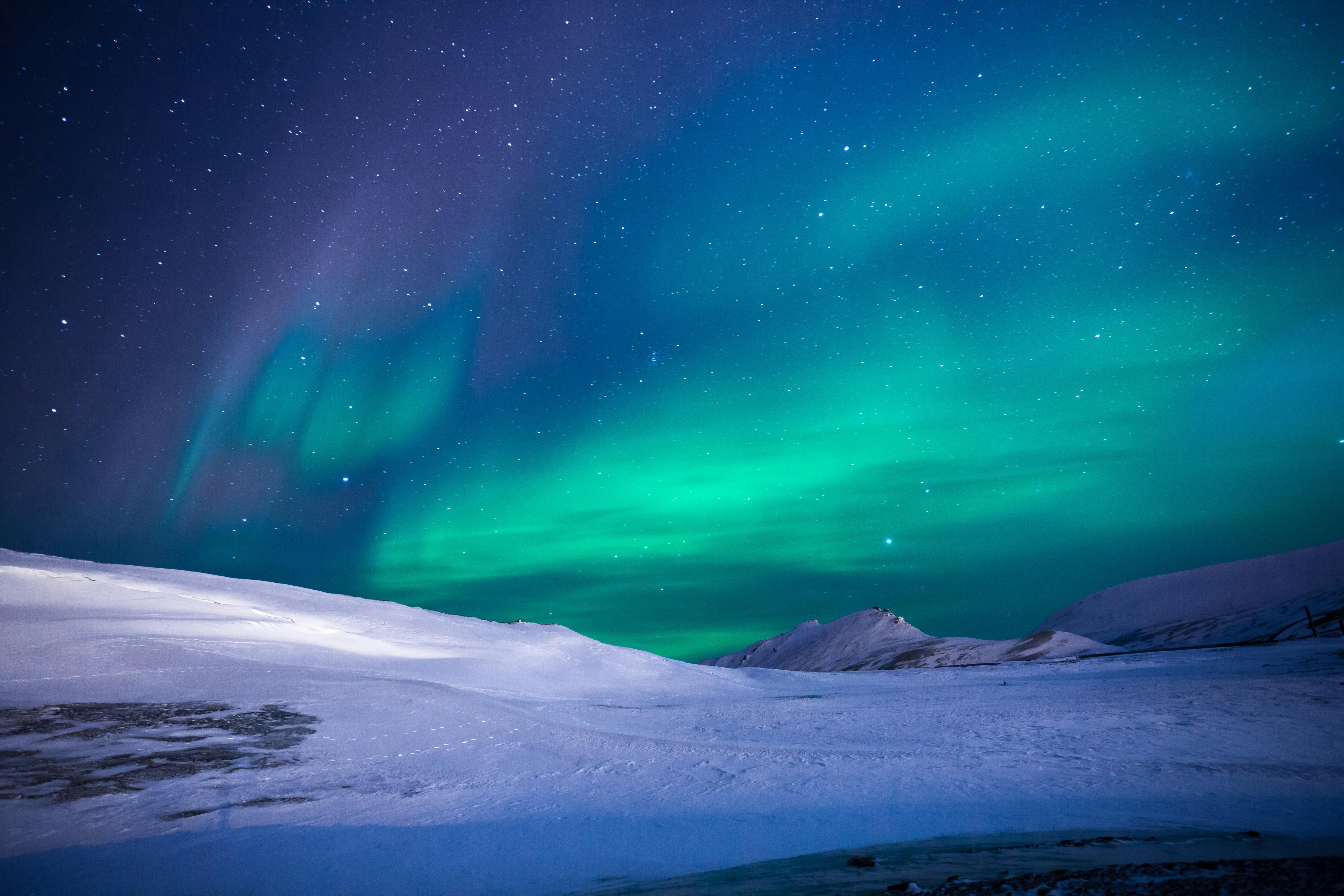 5760x3840 Aurora in Winter · Free