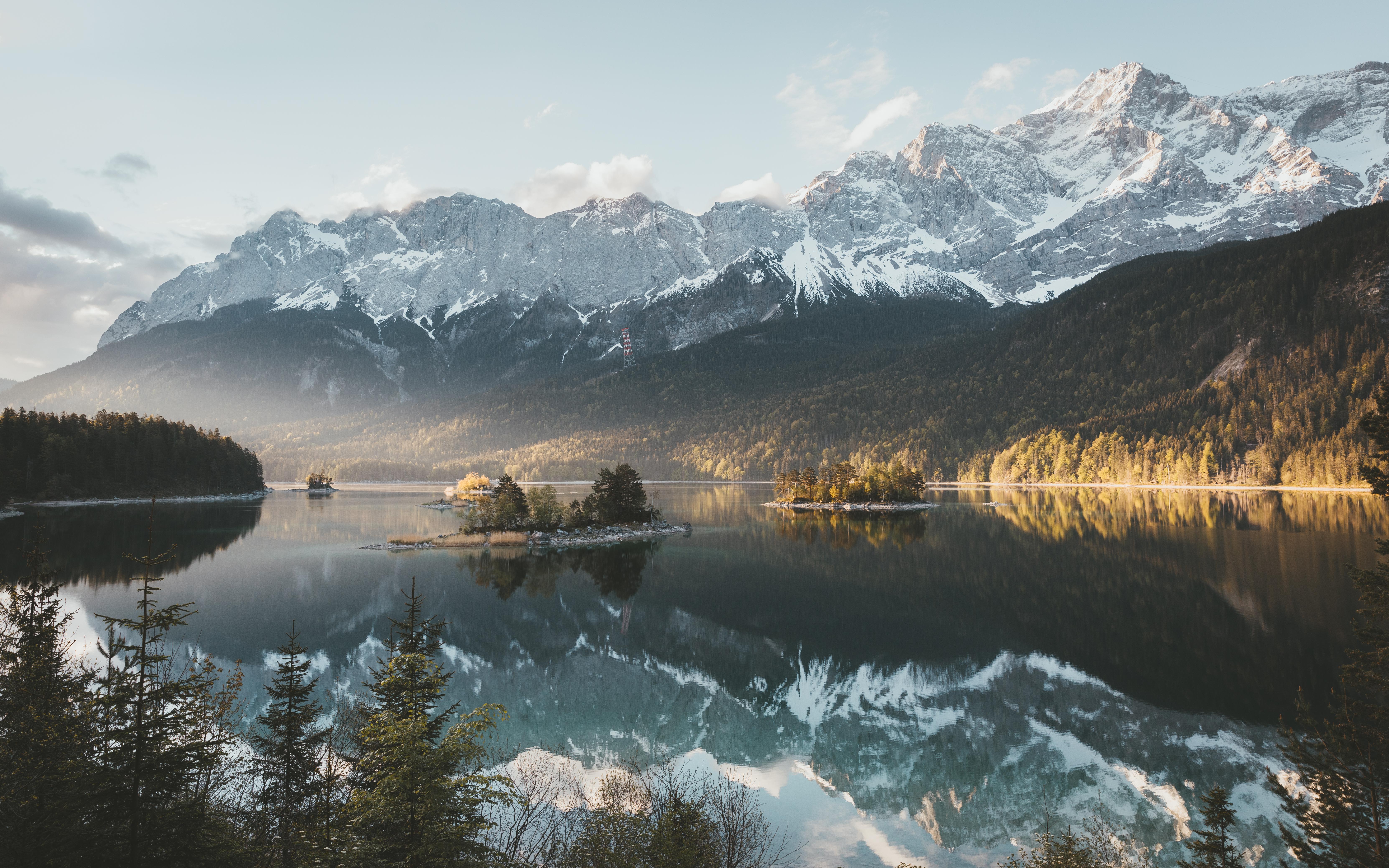 6648x4155 ITAP of lake Eibsee touched