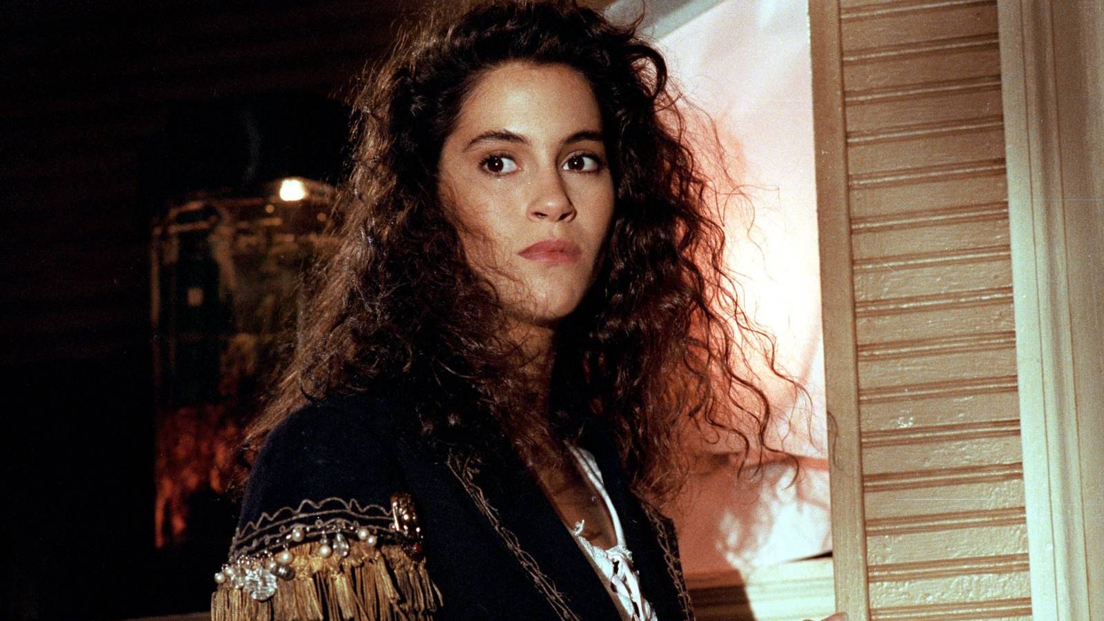 1600x900 How 'The Lost Boys' Actress Jami Gertz Became A Billionaire