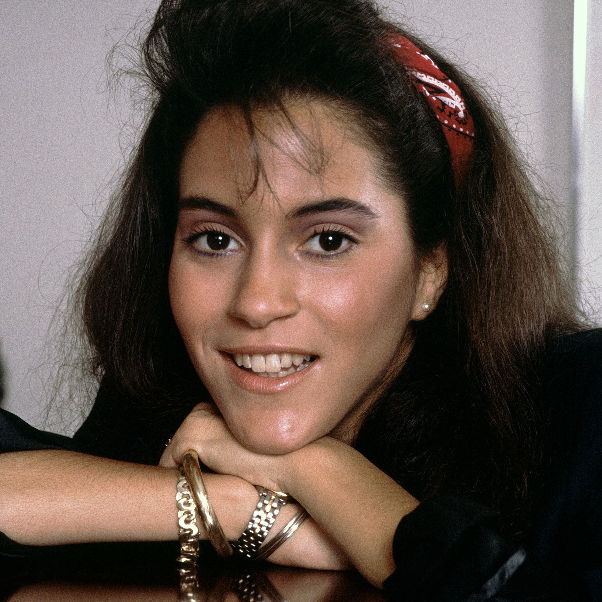 1968x1968 Jami Gertz, la actriz de Twister que es más rica que Tom Cruise (con quien debutó en el cine)
