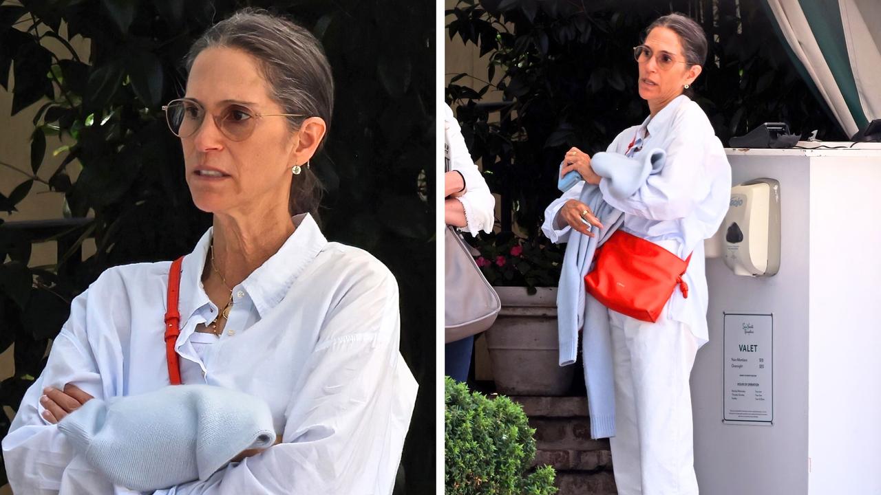 1280x720 Hollywood's richest actress Jami Gertz spotted looking unrecognisable. news.com.au