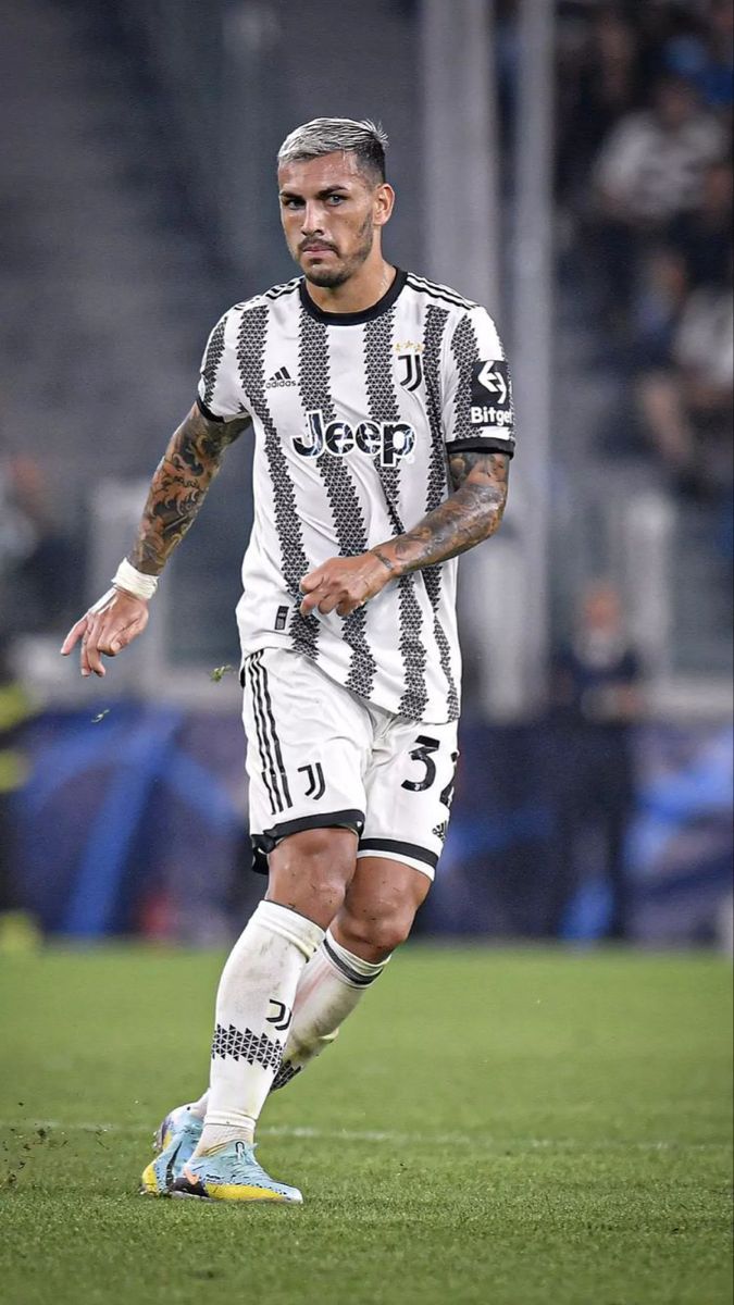 675x1200 leandro paredes