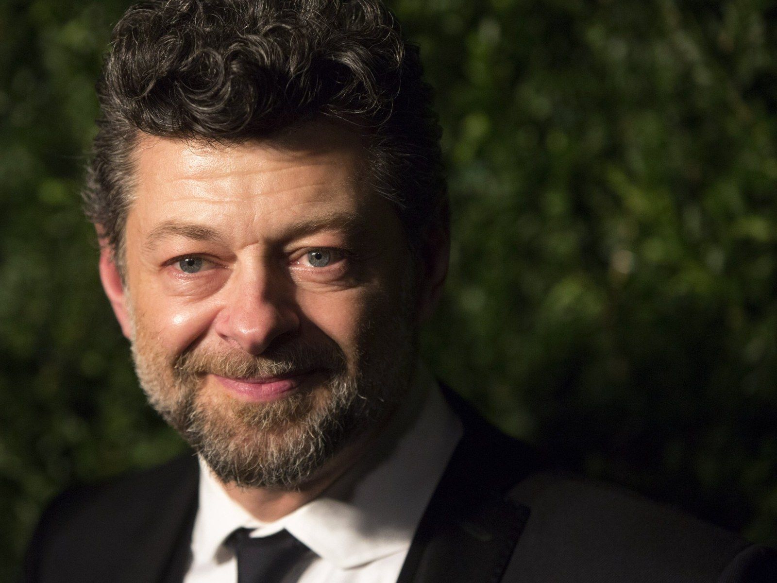 1600x1200 Star Wars: The Force Awakens' Voice: Andy Serkis Confirms He's The Man Behind The First Sneak Peek