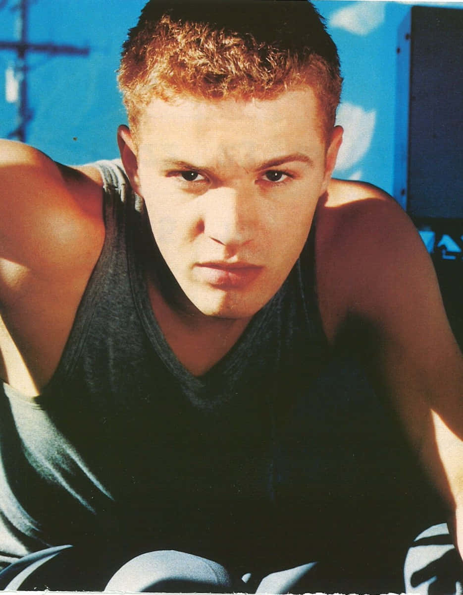 935x1200 Download 90s Actor Young Ryan Phillippe Wallpaper