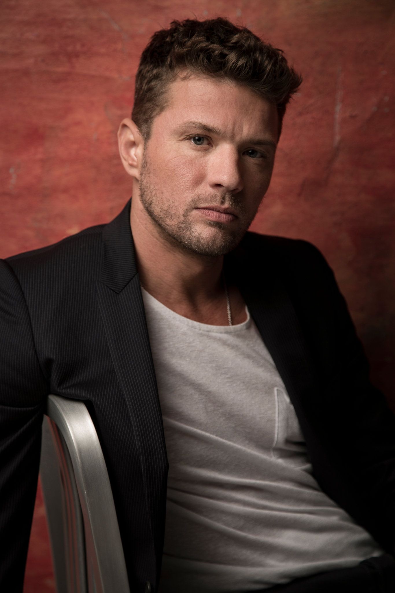 1366x2048 Ryan Phillippe Talks Guns, Stunts and 'Shooter'
