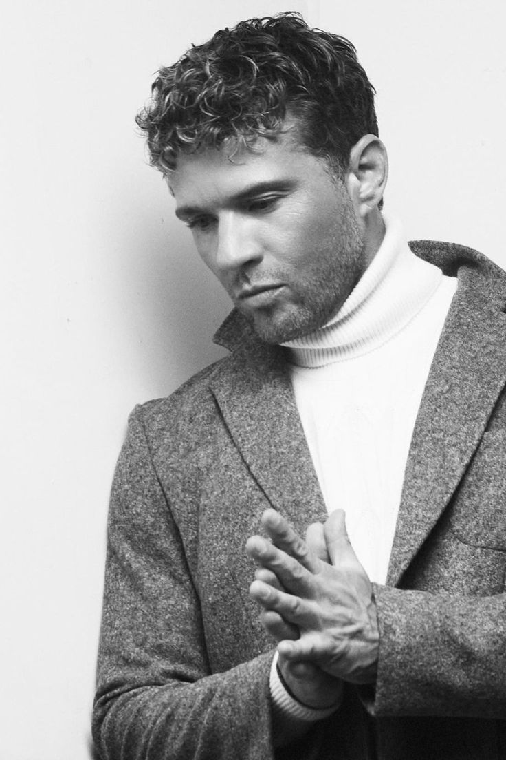 736x1104 BUGATCHI X RYAN PHILLIPPE X NOBLEMAN