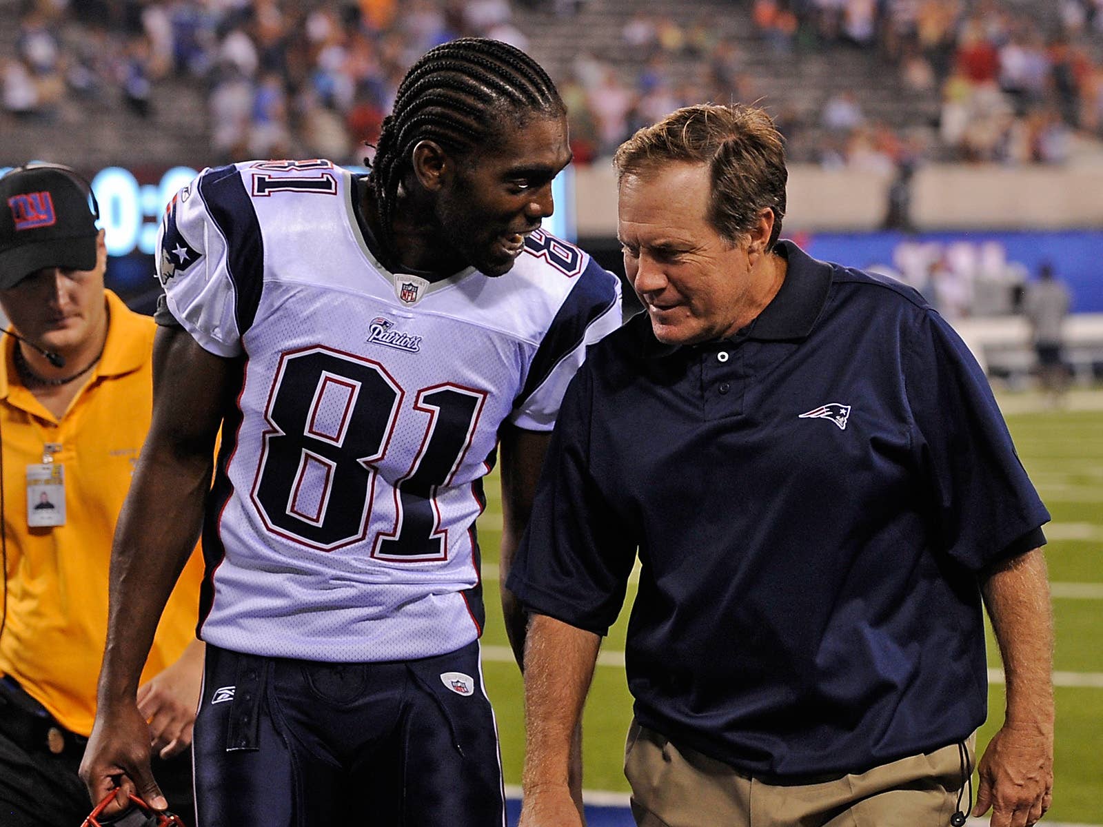 1600x1200 Bill Belichick Shares Touching Words for Randy Moss's Fitness