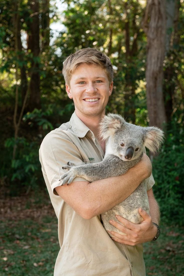 736x1103 Robert irwin wallpaper. Steve irwin outfit