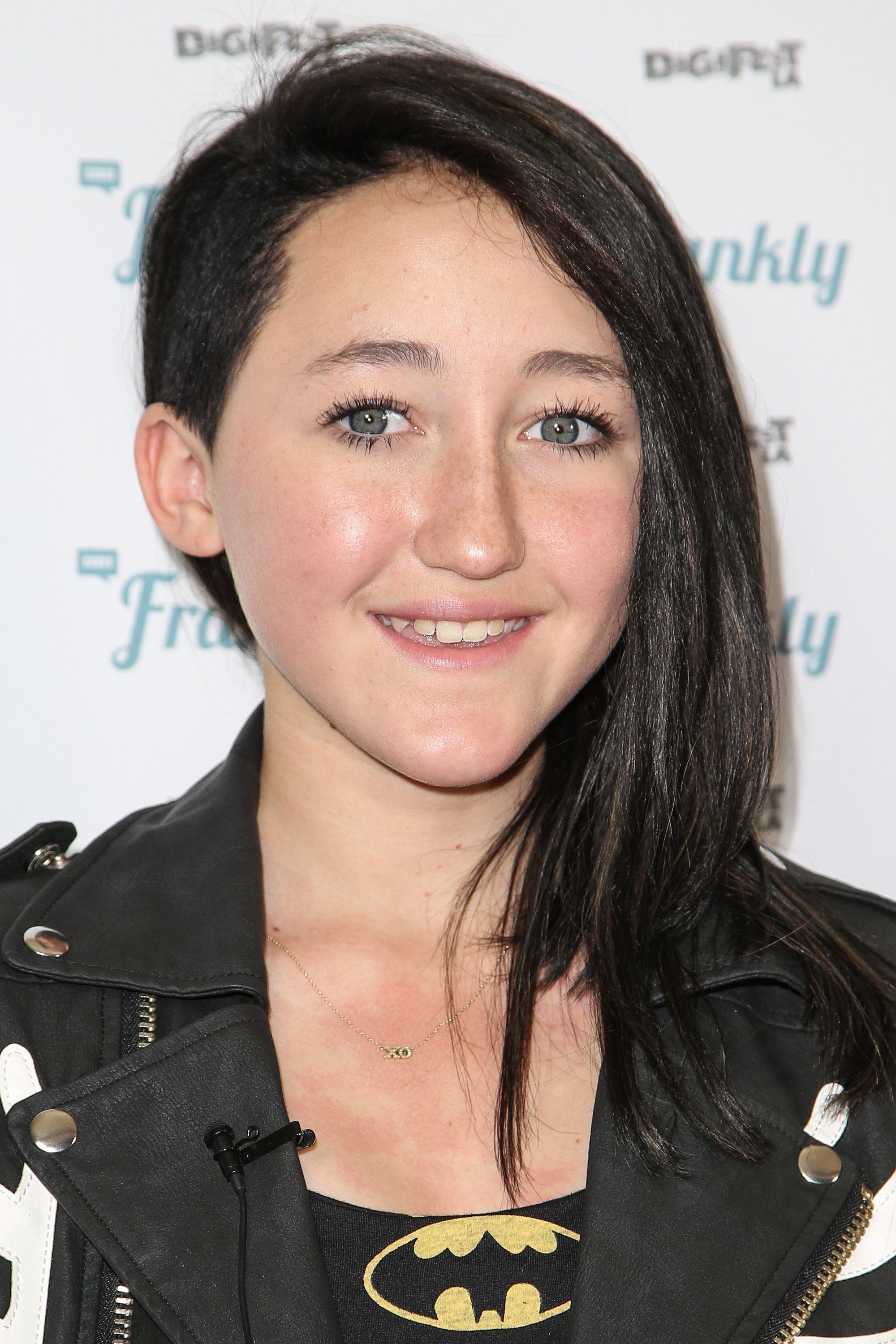 Noah Cyrus Wallpapers - Top Free Noah Cyrus Backgrounds - WallpaperAccess