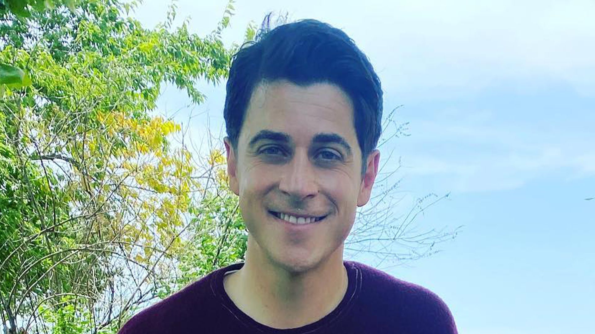 1920x1080 Who is Wizards of Waverly Place star David Henrie and is he married?