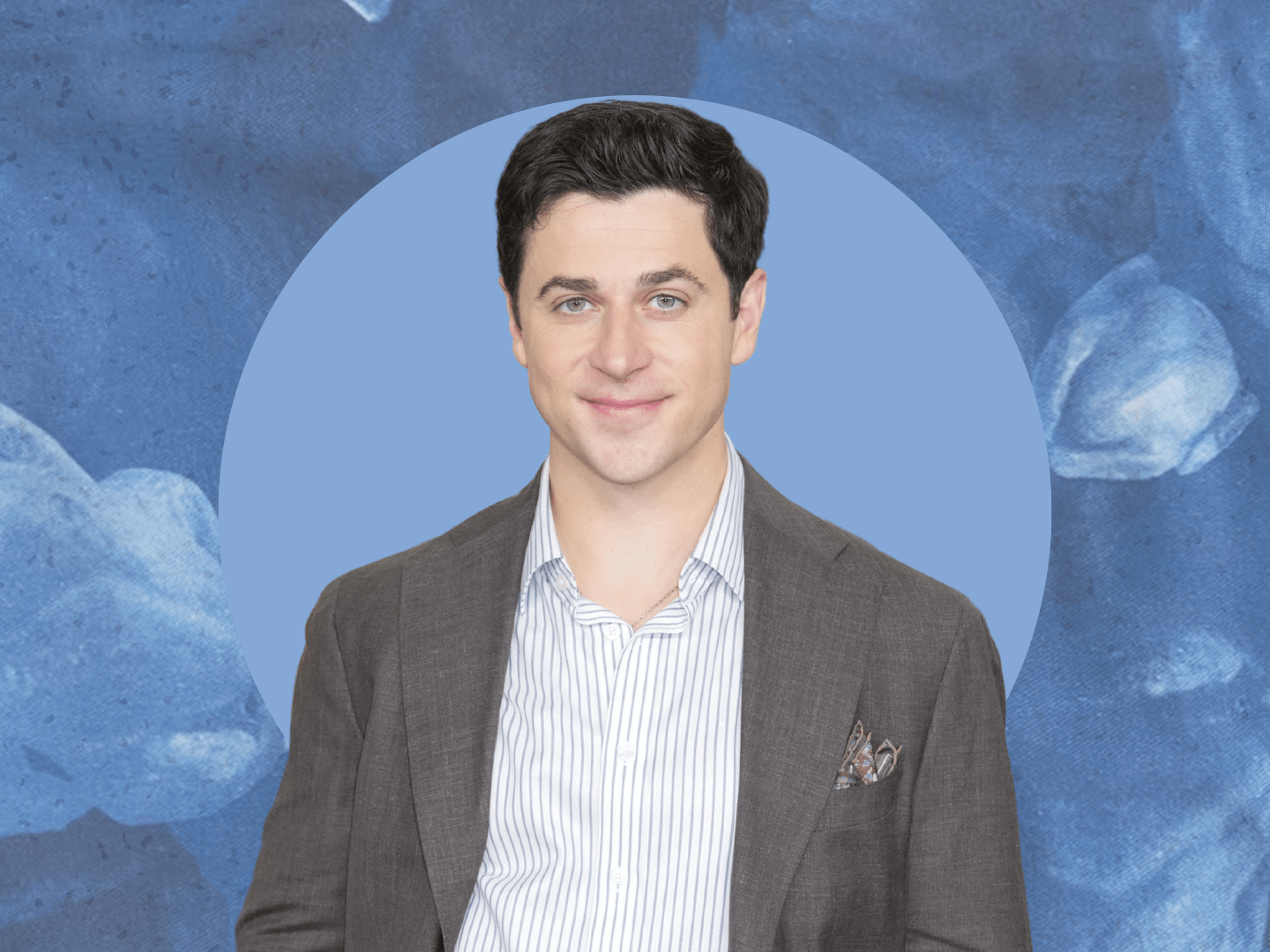 1440x1080 David Henrie Talks Thanksgiving Tips & Family Traditions (Exclusive)