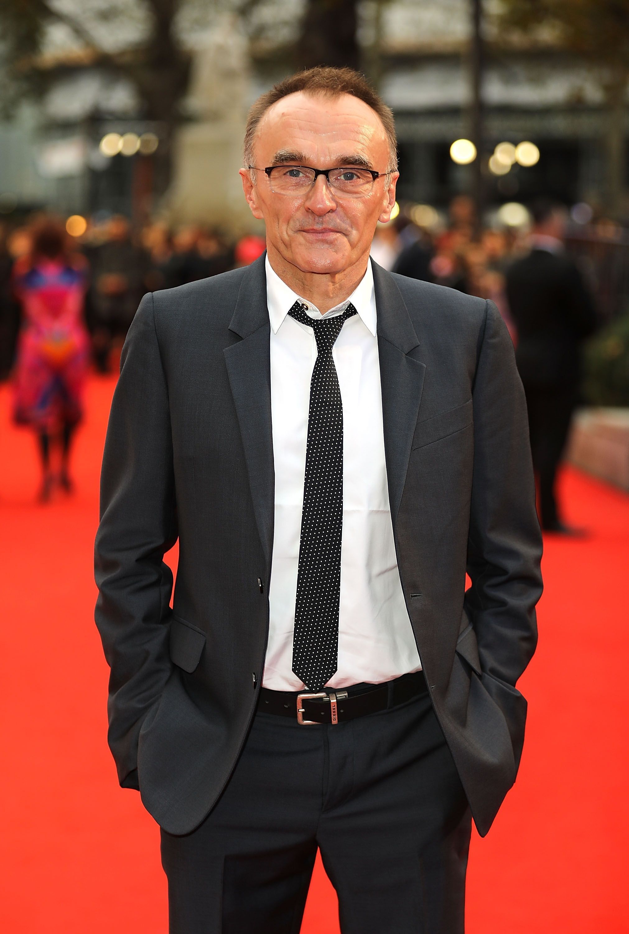 2022x3000 Danny Boyle Wallpaper