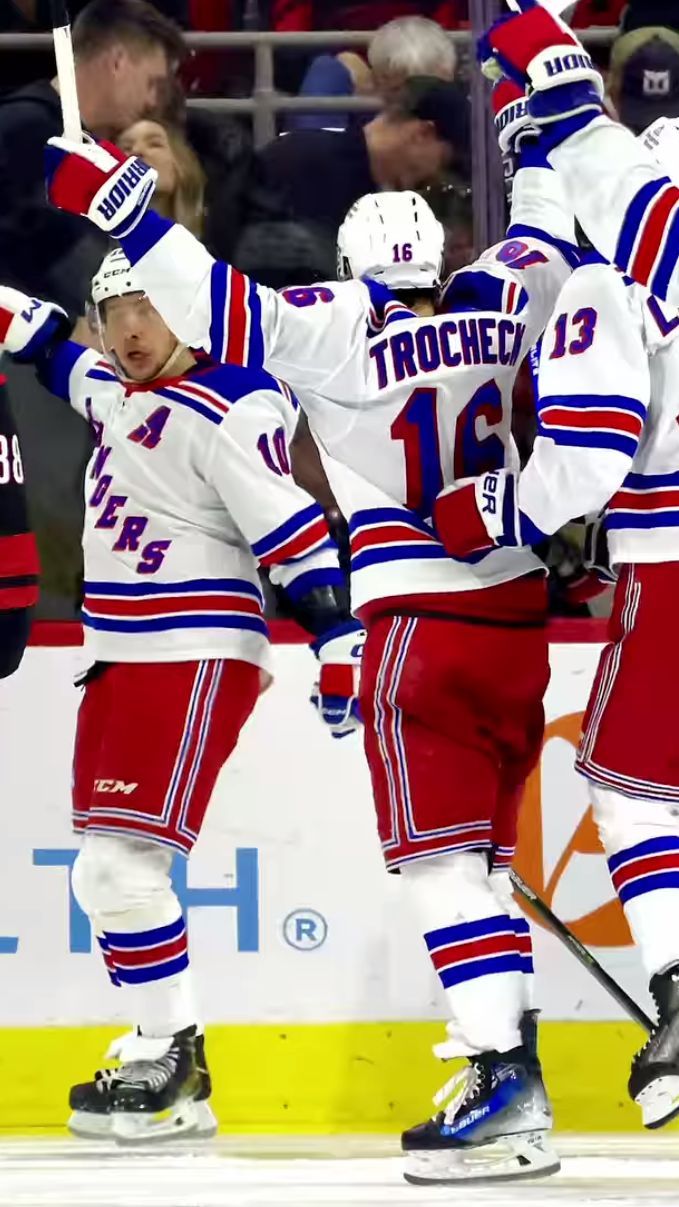 679x1207 Artemi Panarin New York Rangers