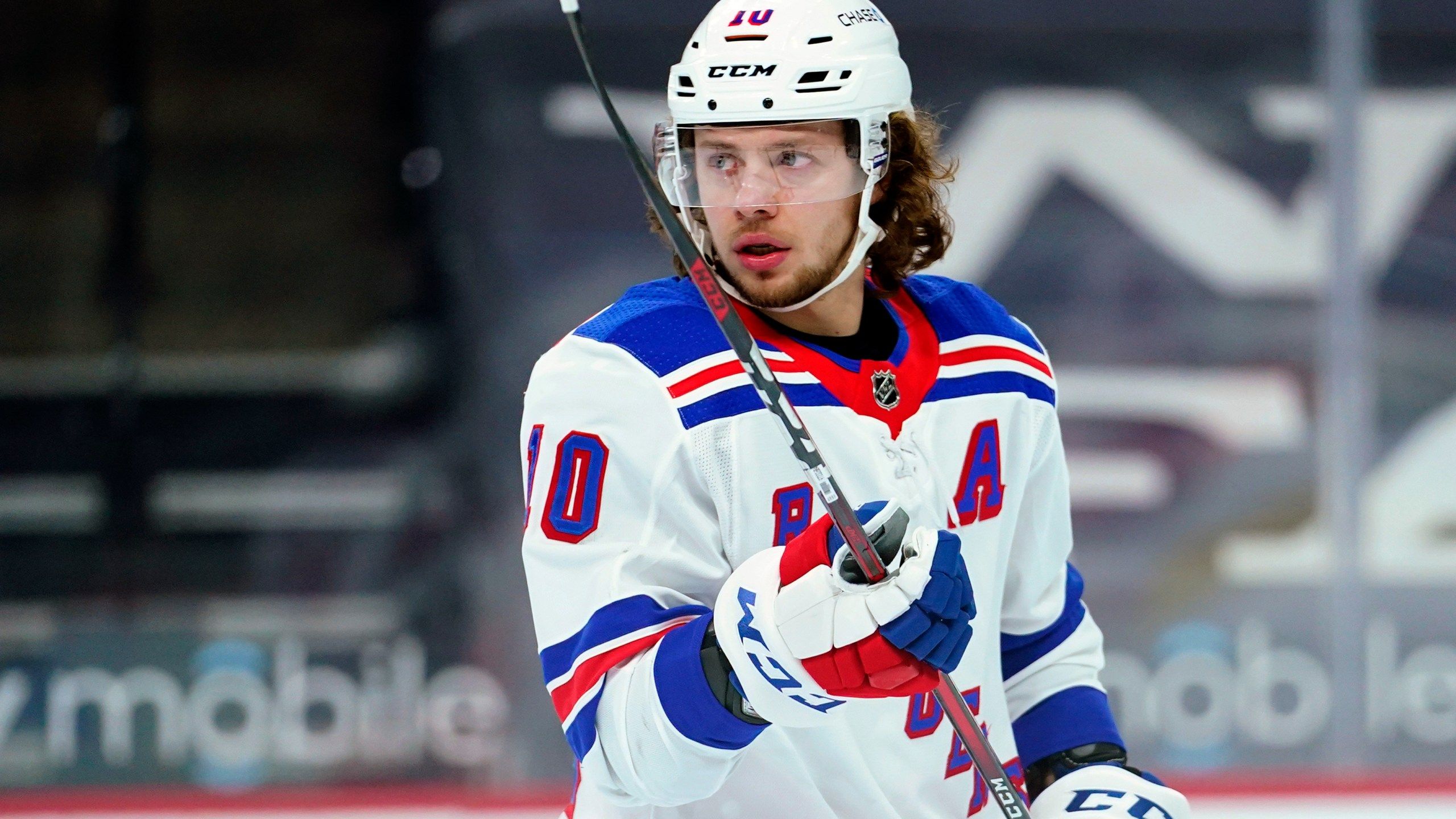 2560x1440 Artemi Panarin Rejoins Rangers After 2 Week Leave Of Absence