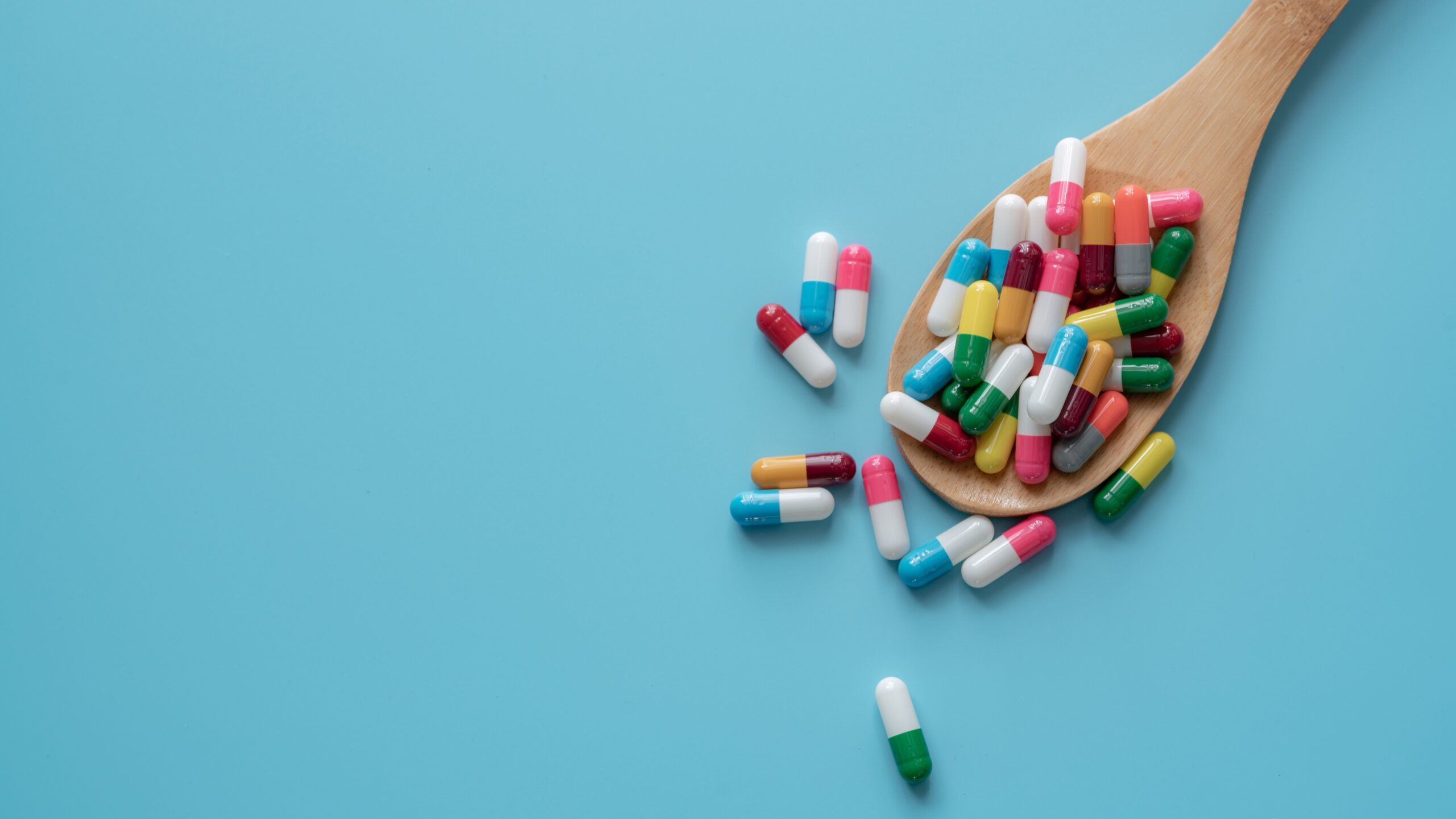 2560x1440 We need to stop the antibiotic resistance pandemic before it's too late. Here's how