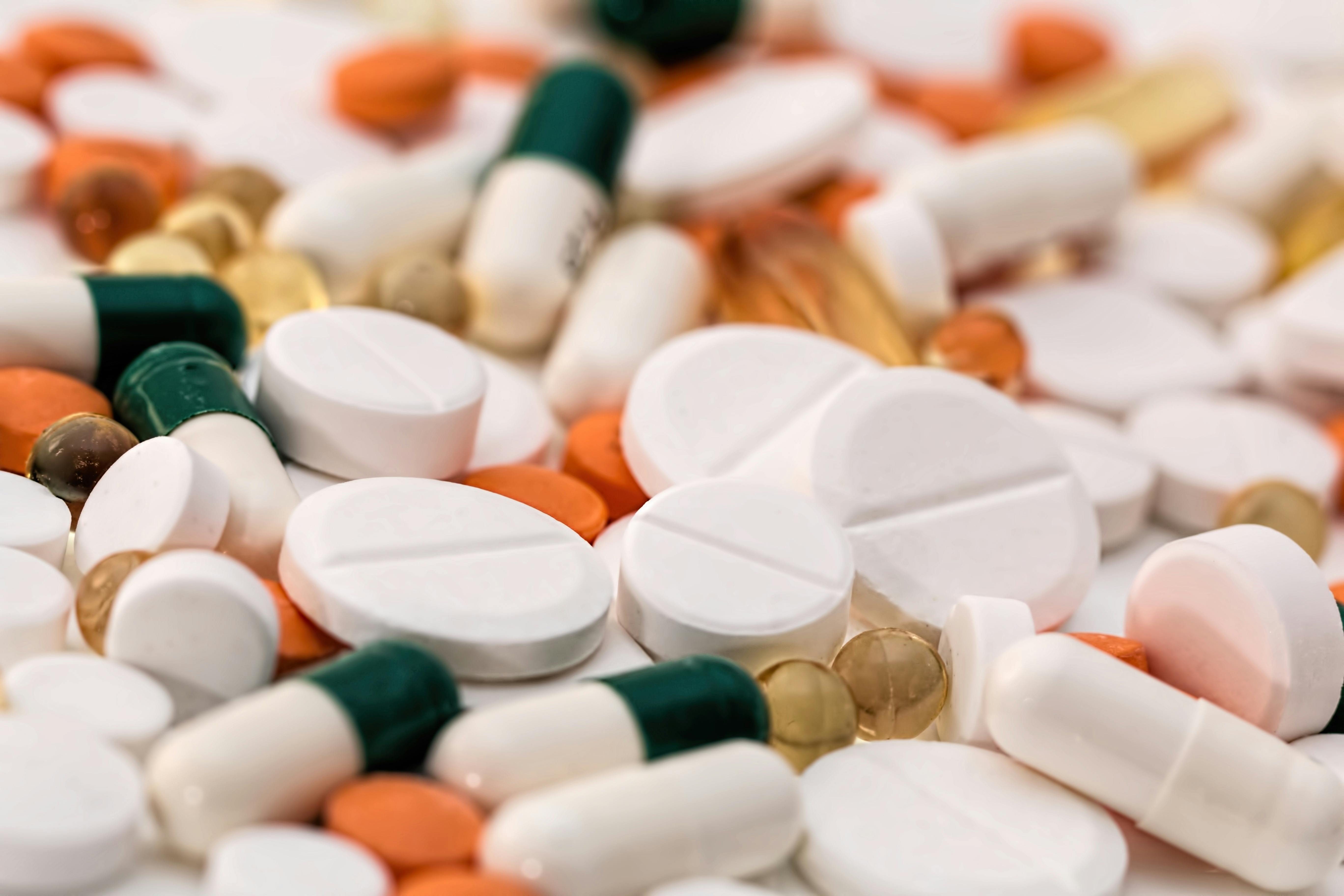 5472x3648 Close Up Photo Of Medicinal Drugs · Free