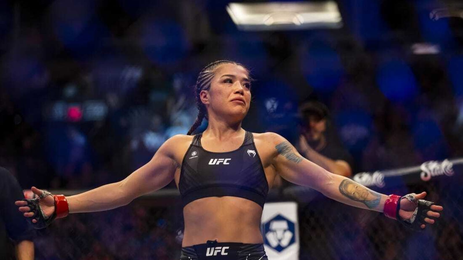 1600x900 Tracy Cortez chops hair to make weight for Rose Namajunas fight
