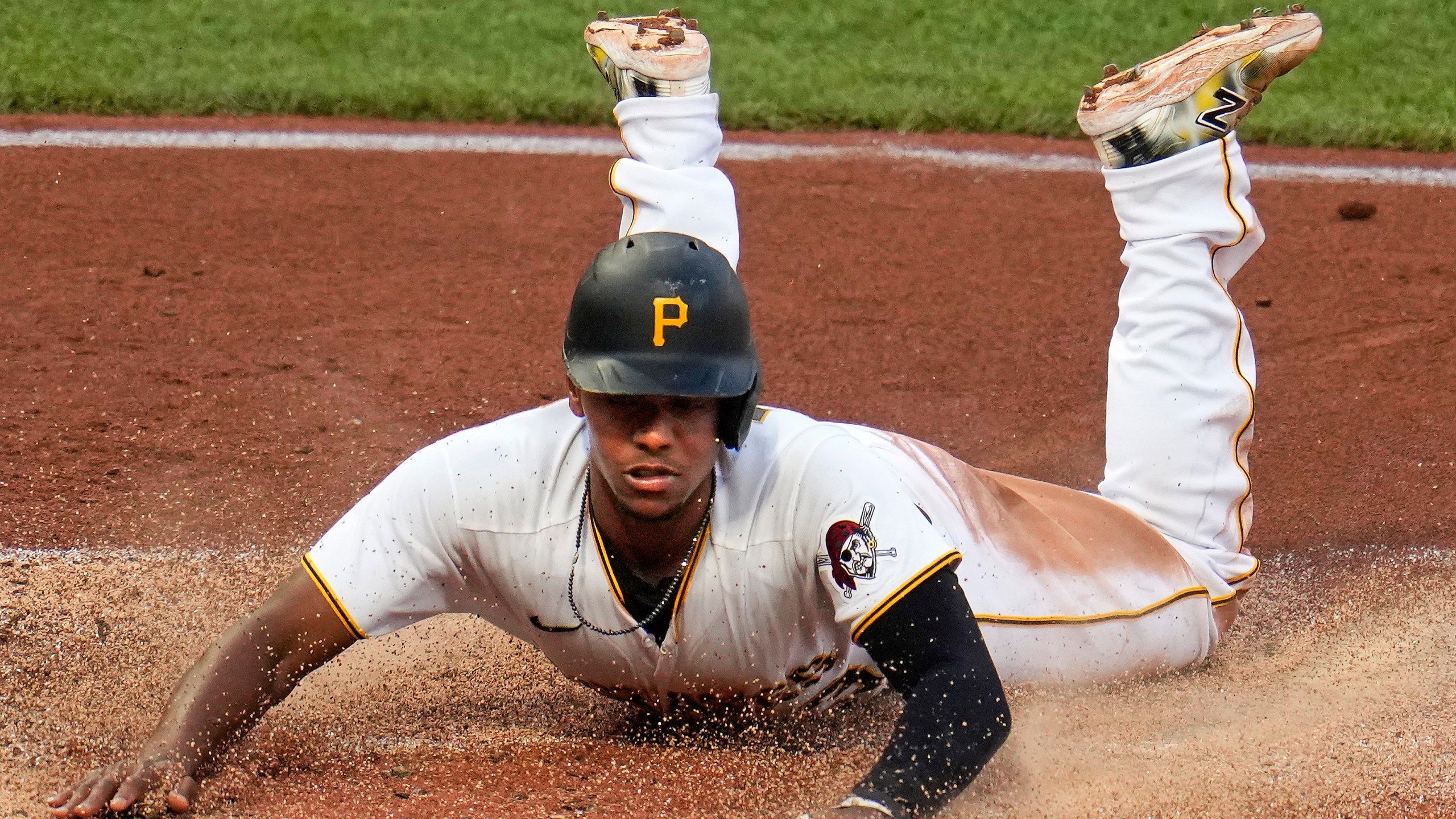 2560x1440 Ke'Bryan Hayes has career night, Pirates send Mets to 7th straight loss with romp