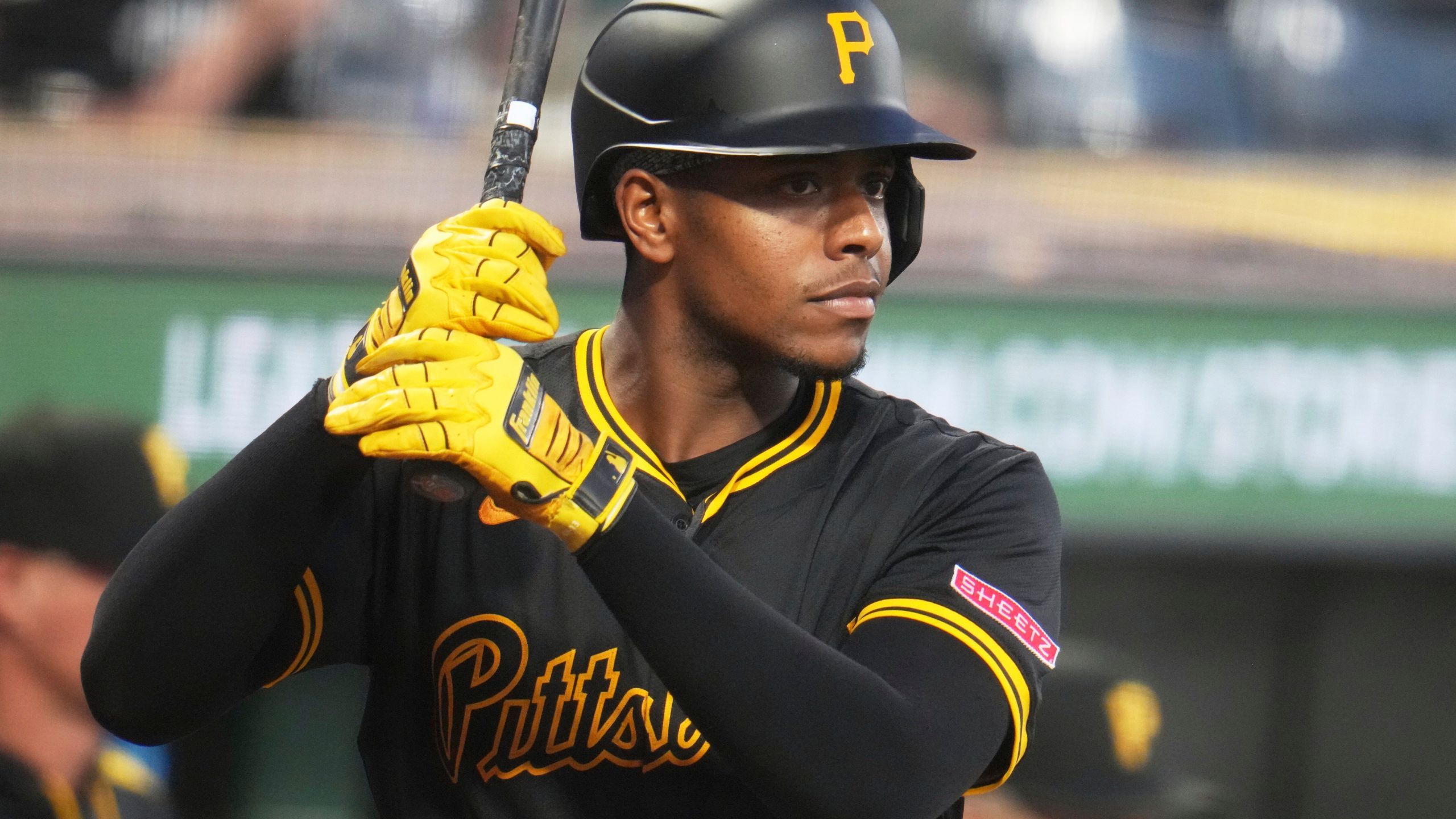 2560x1440 Pittsburgh Pirates Trade Starting Third Baseman Ke'Bryan Hayes To Division Rival