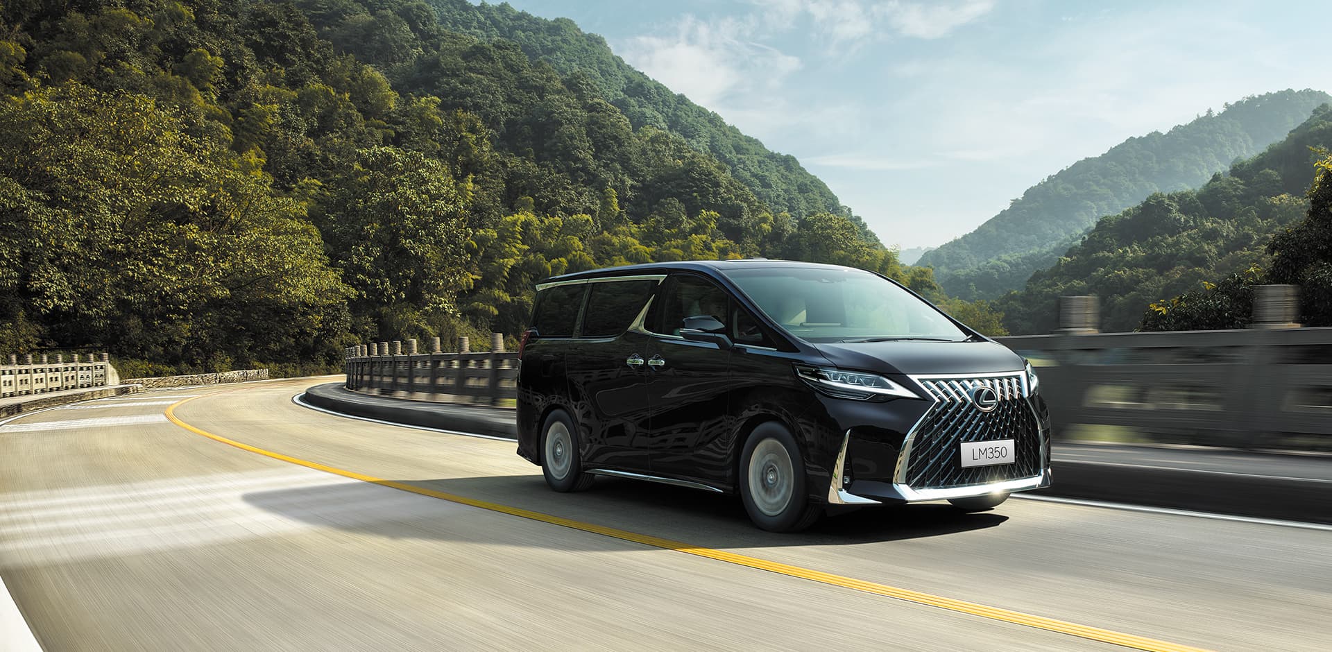 1920x940 Lexus LM 350 Seater. MPV. Lexus Thang Long