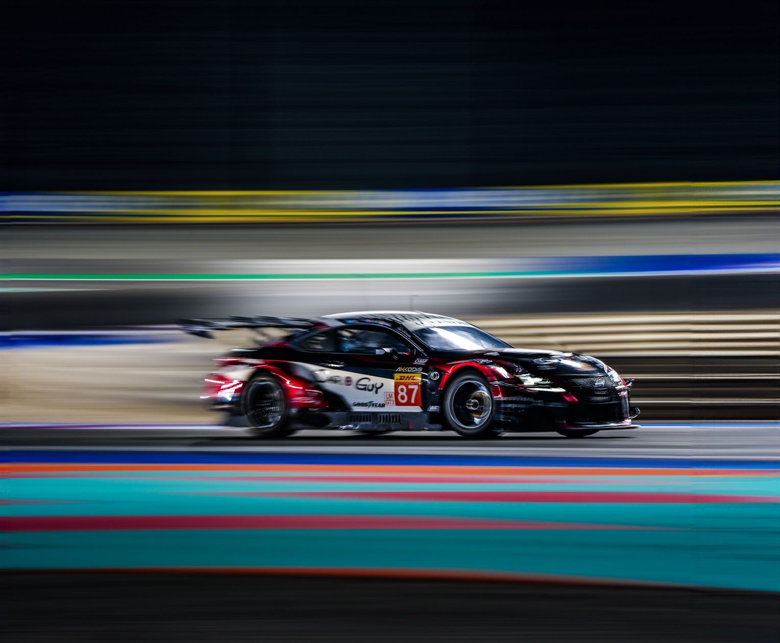 1528x1260 The Races / Discover the Global World of Lexus