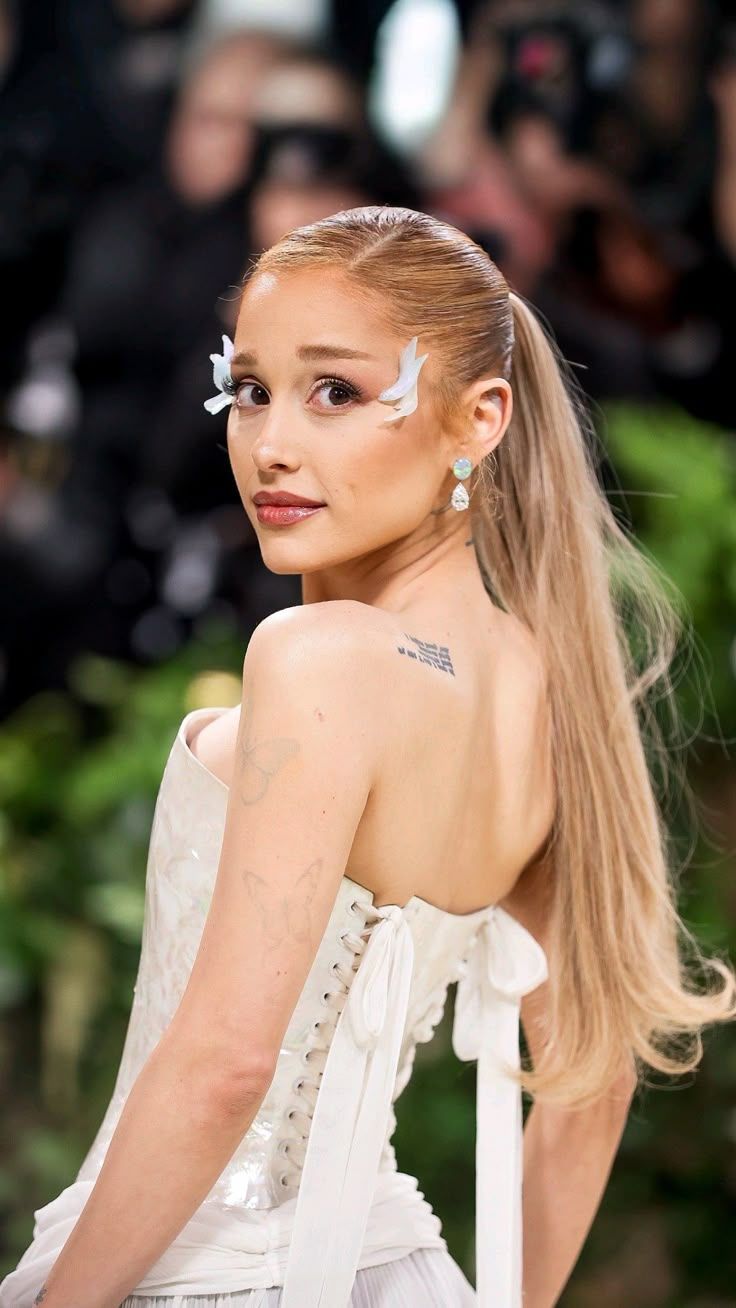 736x1308 Ariana Grande (Meet Gala 2024) Wallpaper 20