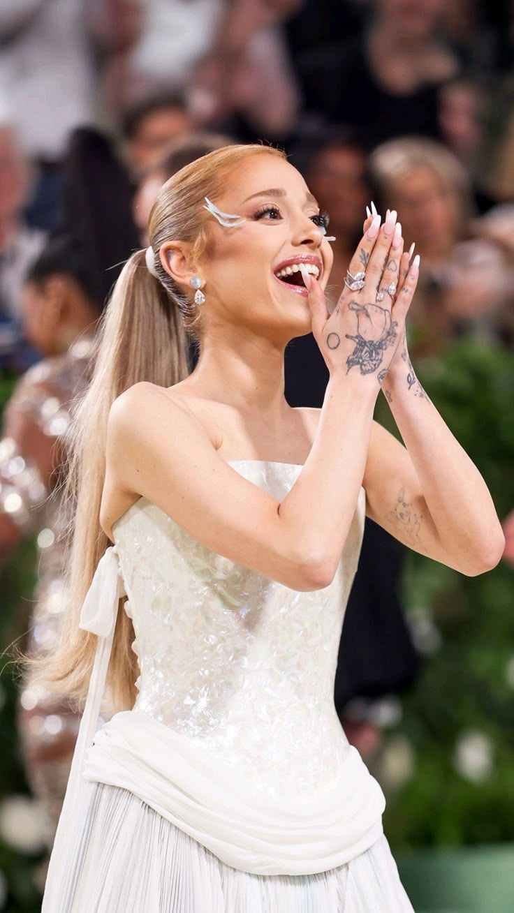 736x1308 Ariana Grande (Meet Gala 2024) Wallpaper 21