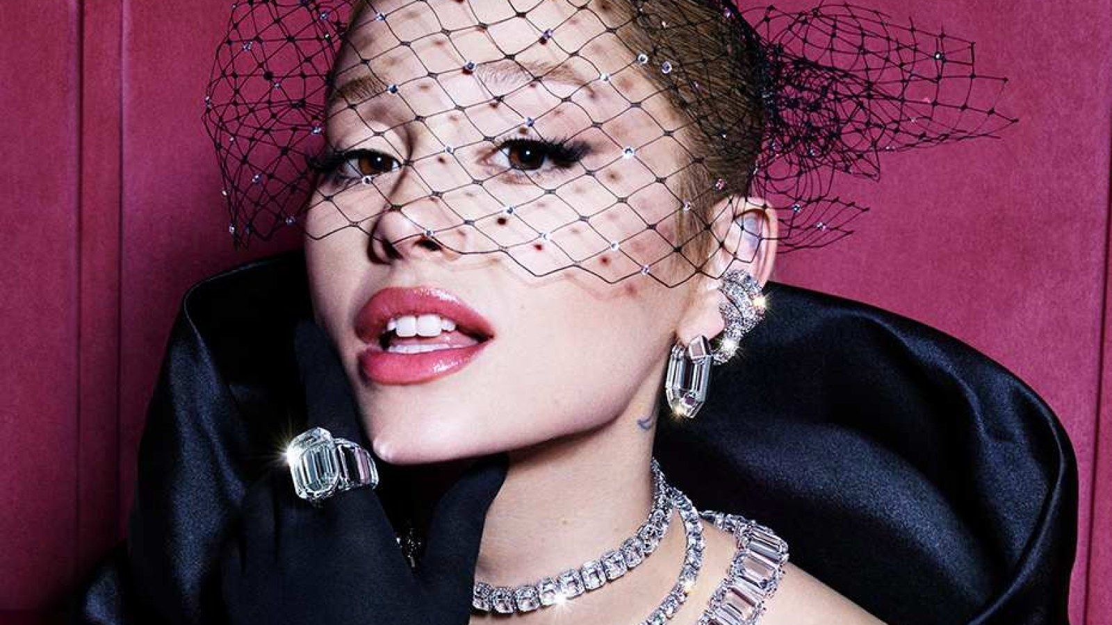 1600x900 Ariana Grande Stars in the Swarovski Holiday 2024 Campaign