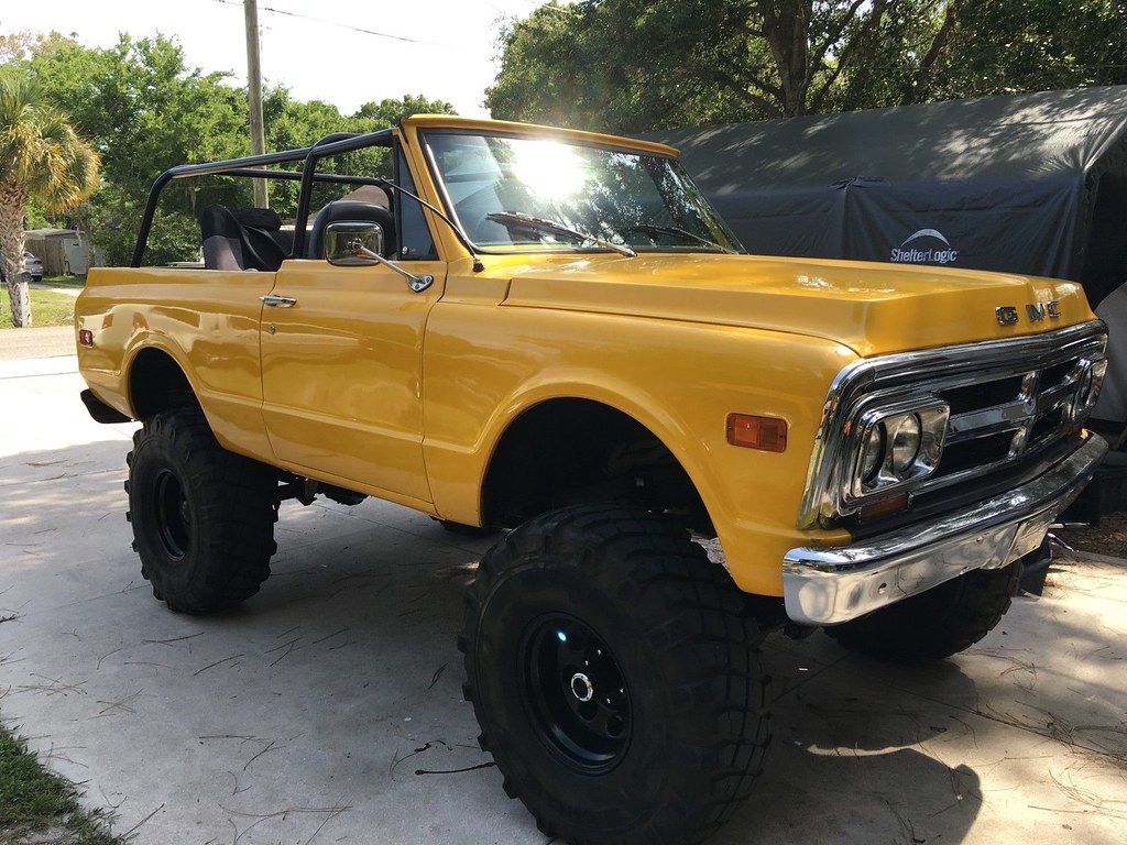 1024x768 GMC Jimmy. I luv this beast