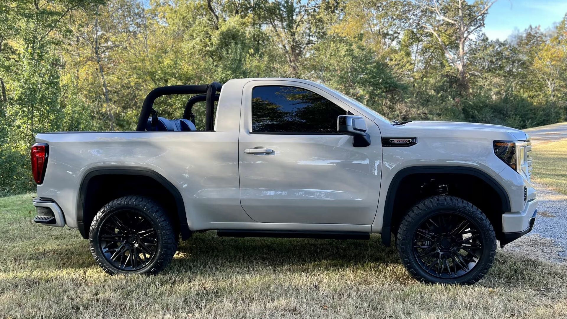 1920x1080 Modern Day GMC Jimmy Looks Awesome And Is Going Up For Auction