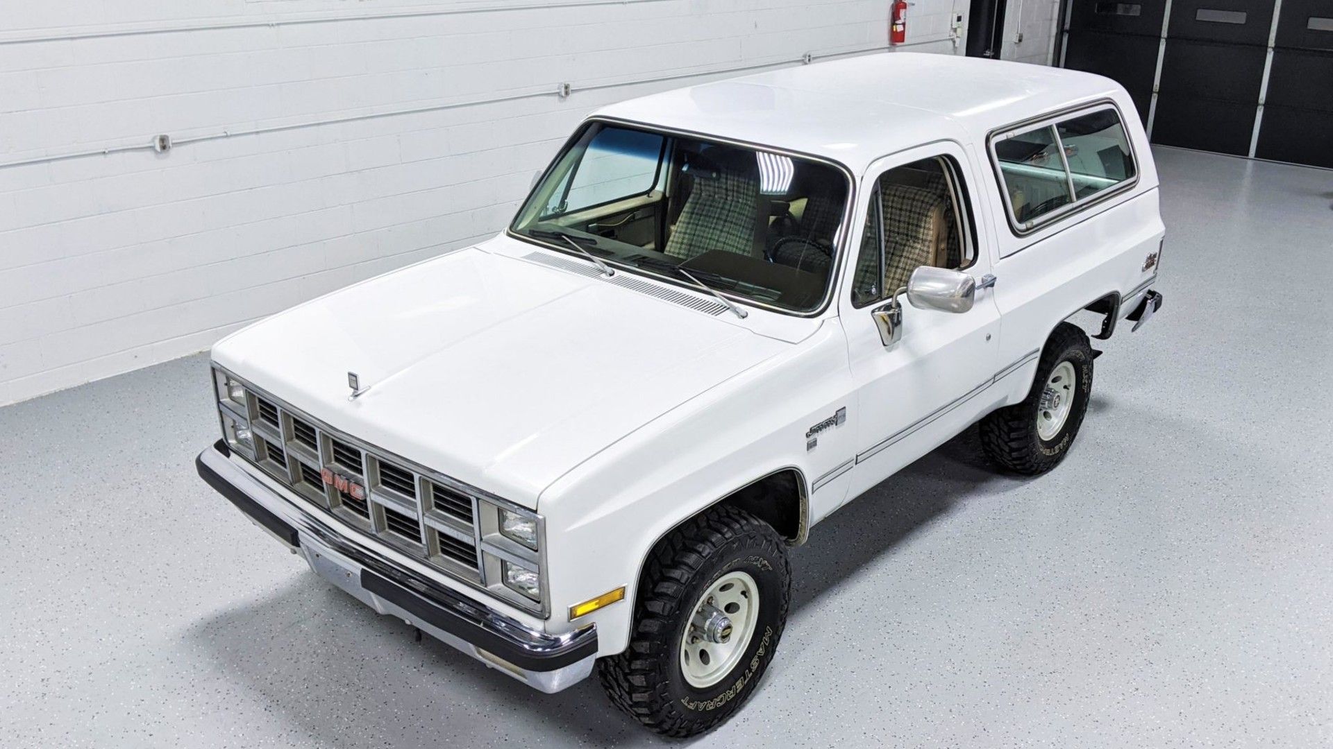 1920x1080 GMC Jimmy 4x4 With Detroit Diesel V8 Is Your Ticket to Truck Glory